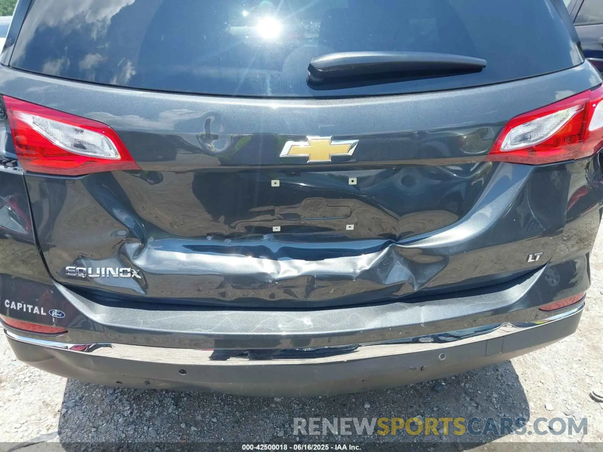 6 Photograph of a damaged car 2GNAXKEV6M6153969 CHEVROLET EQUINOX 2021