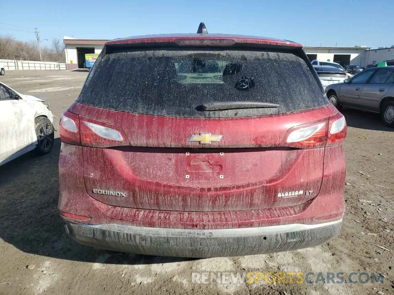 6 Photograph of a damaged car 2GNAXKEV7M6153141 CHEVROLET EQUINOX 2021