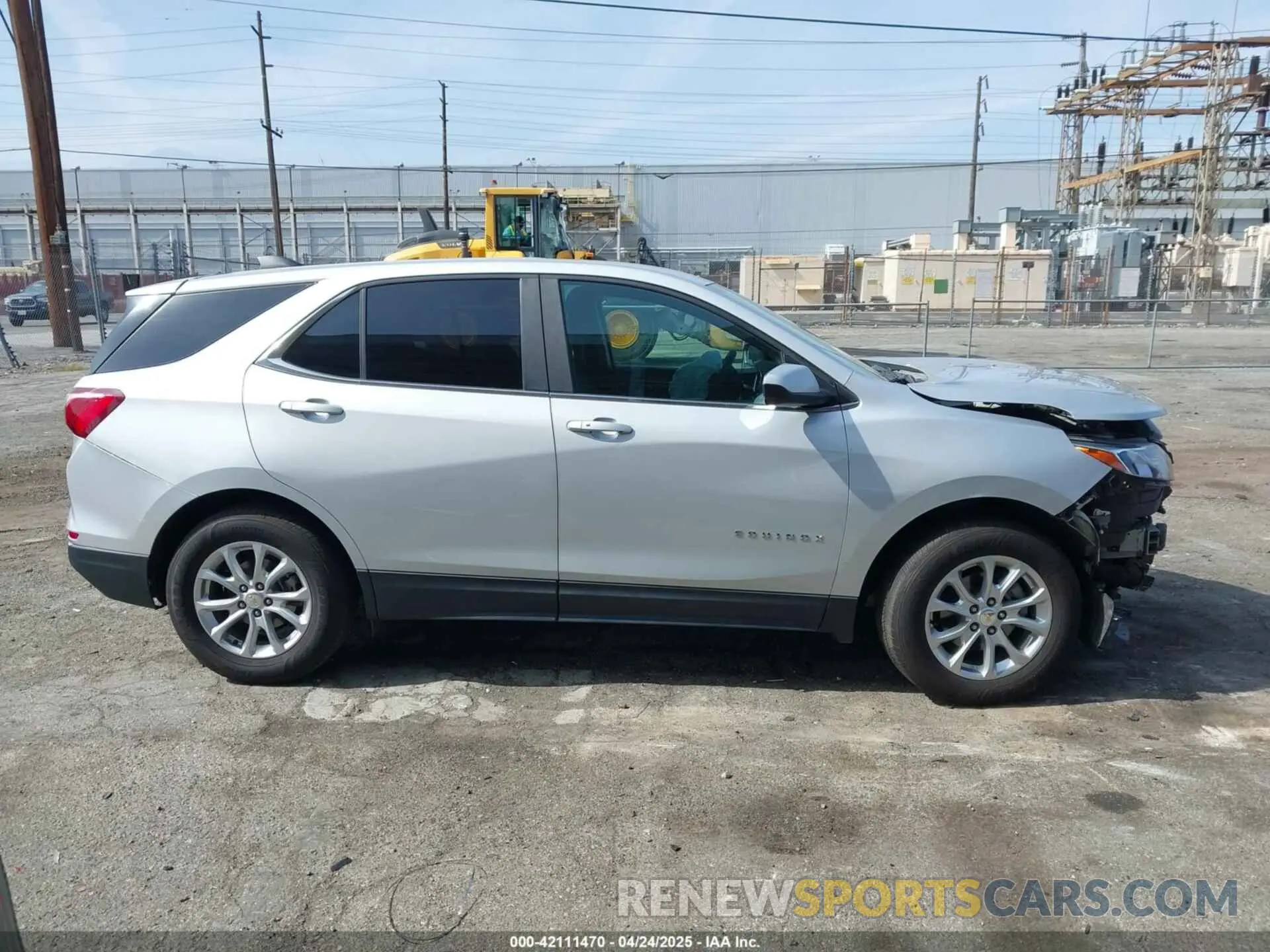 14 Photograph of a damaged car 2GNAXKEV8M6103073 CHEVROLET EQUINOX 2021