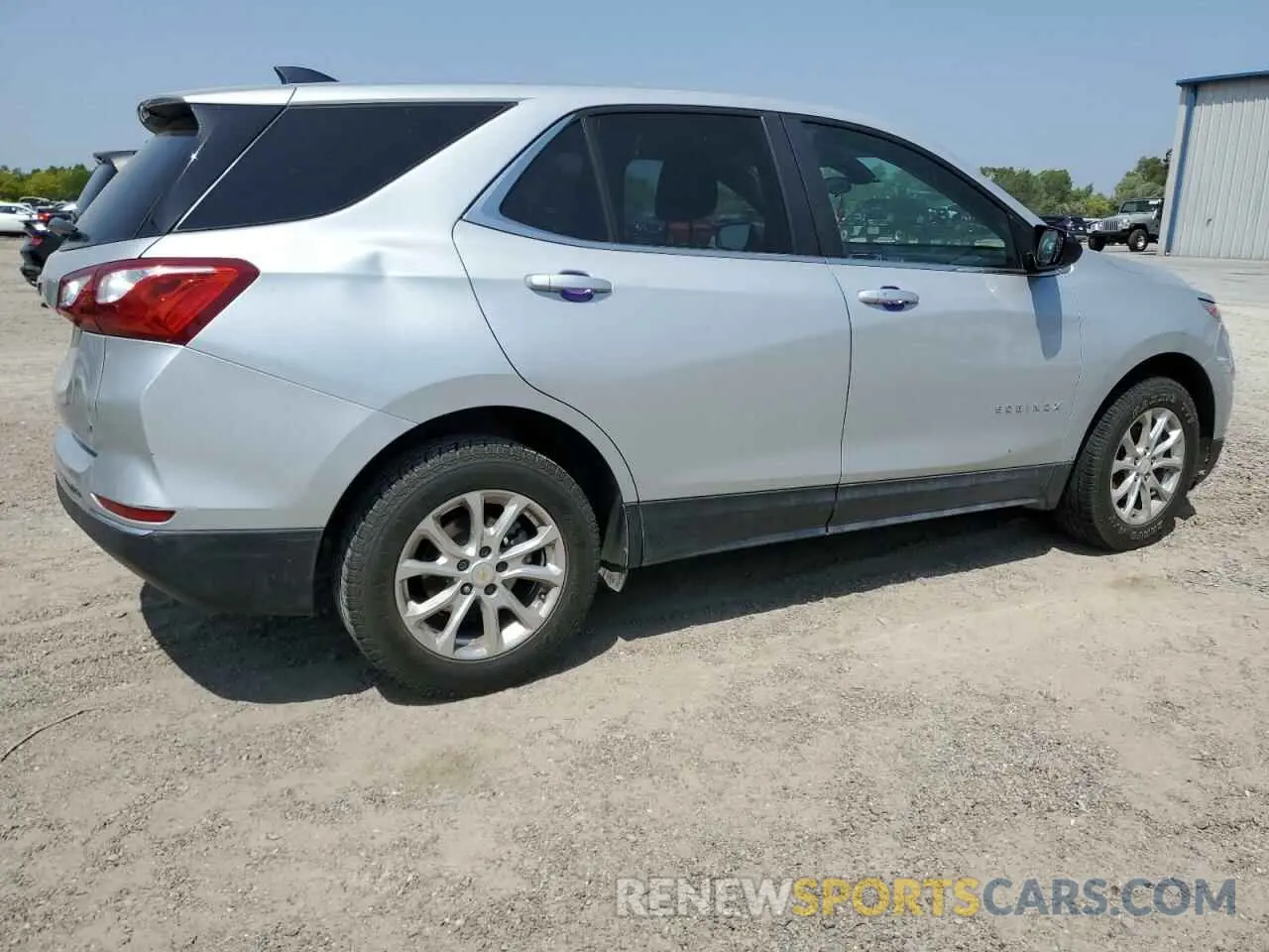 3 Photograph of a damaged car 2GNAXKEV8M6111335 CHEVROLET EQUINOX 2021