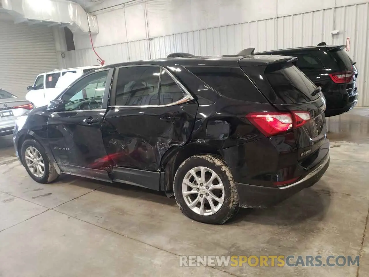 2 Photograph of a damaged car 2GNAXKEV8M6119029 CHEVROLET EQUINOX 2021