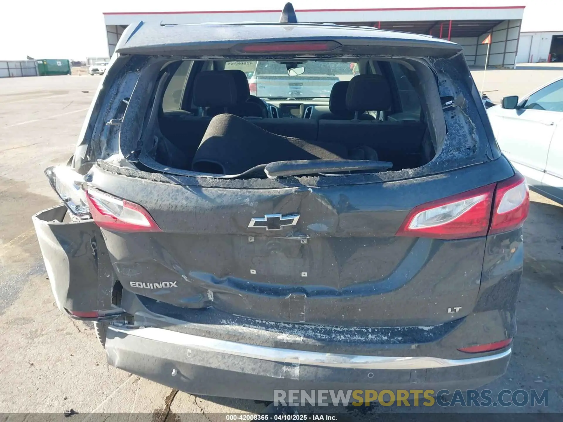 6 Photograph of a damaged car 2GNAXKEV8M6126238 CHEVROLET EQUINOX 2021