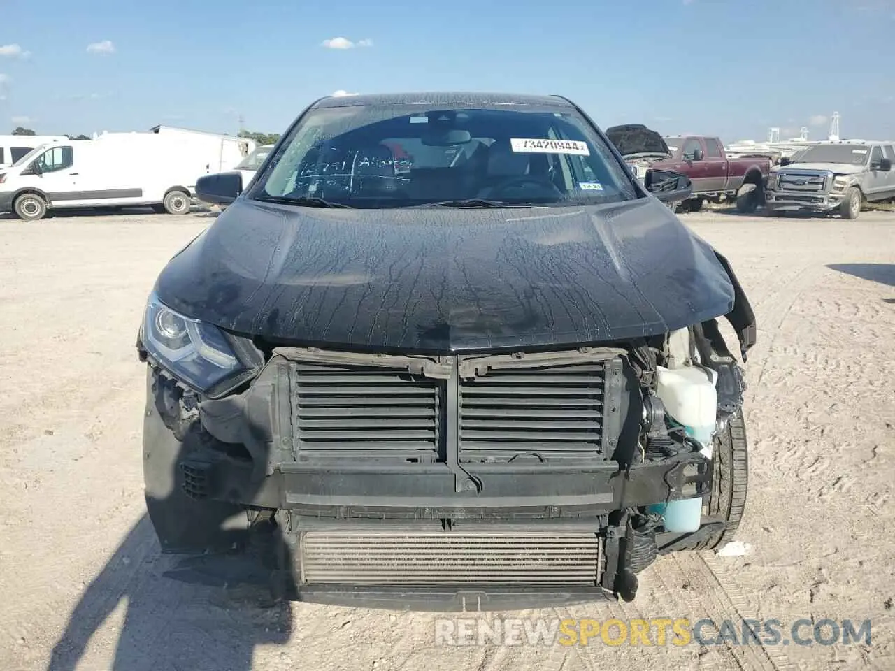 5 Photograph of a damaged car 2GNAXKEV8M6136350 CHEVROLET EQUINOX 2021