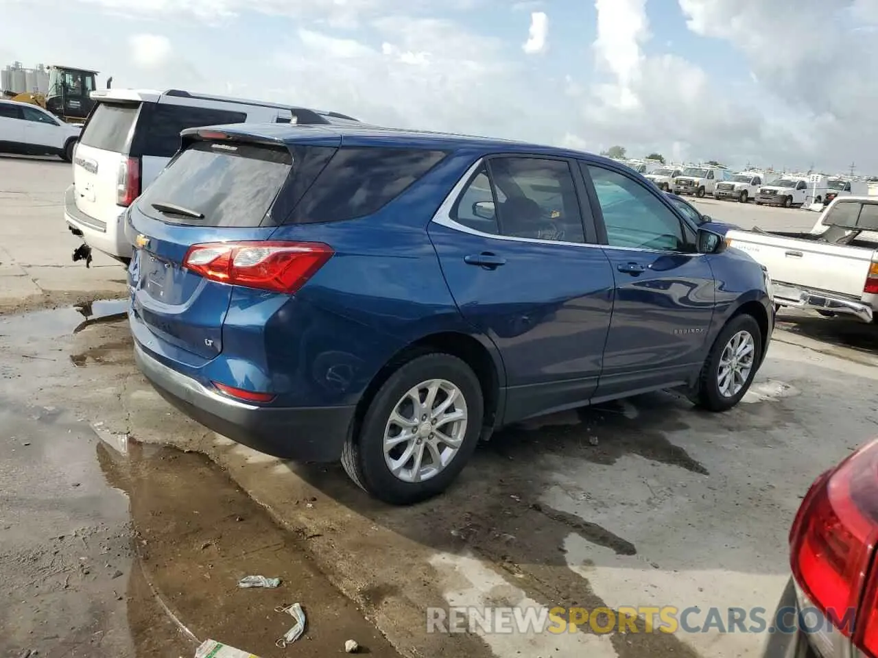 3 Photograph of a damaged car 2GNAXKEV8M6151592 CHEVROLET EQUINOX 2021