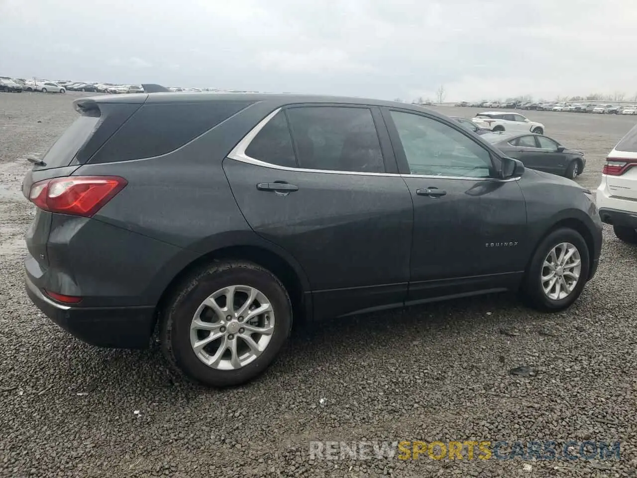 3 Photograph of a damaged car 2GNAXKEV8M6165508 CHEVROLET EQUINOX 2021