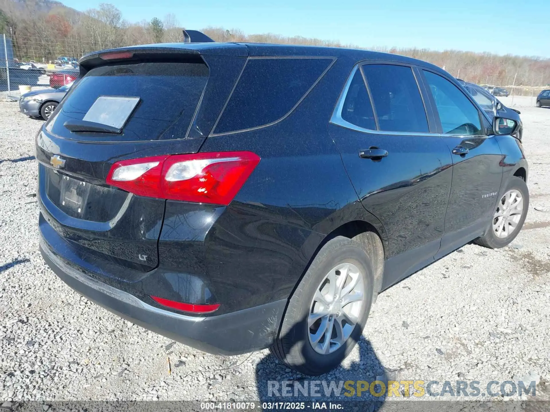 4 Photograph of a damaged car 2GNAXKEV9M6141010 CHEVROLET EQUINOX 2021