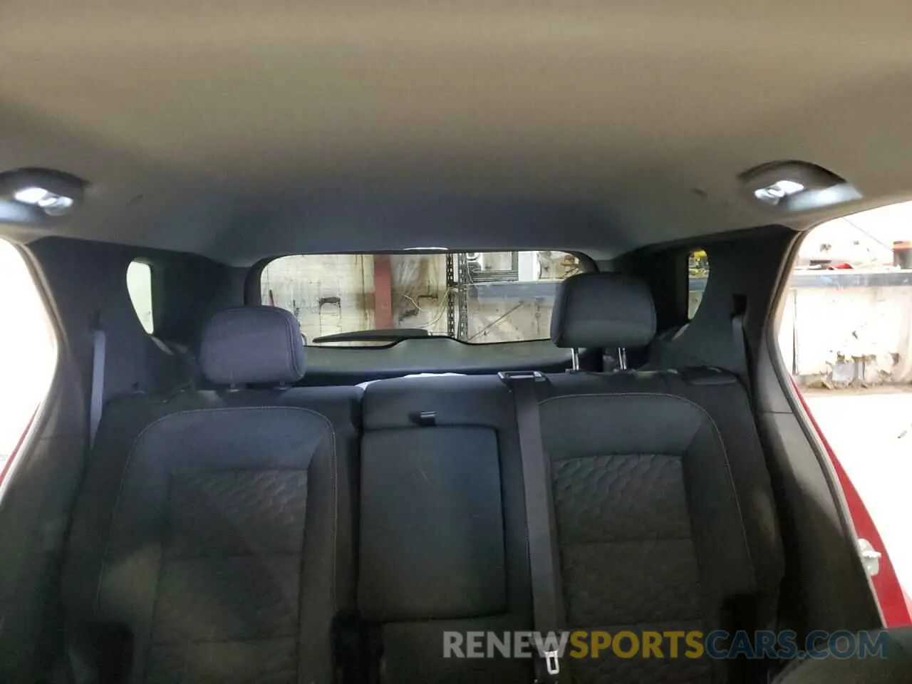 10 Photograph of a damaged car 2GNAXKEV9M6144134 CHEVROLET EQUINOX 2021
