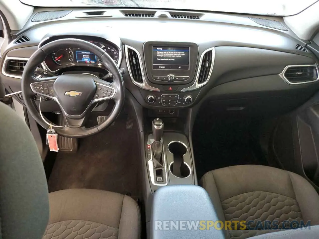 8 Photograph of a damaged car 2GNAXKEVXM6143283 CHEVROLET EQUINOX 2021
