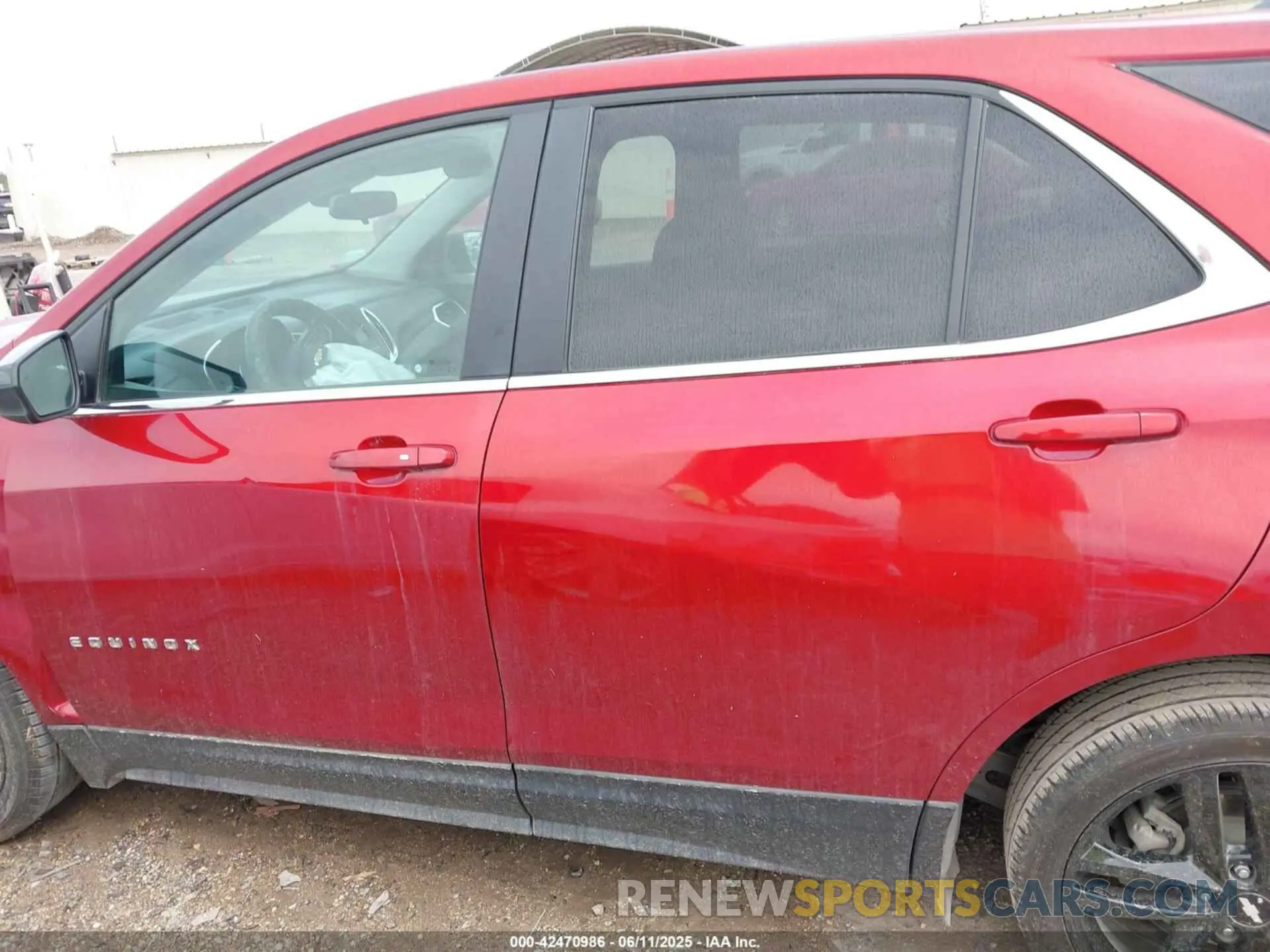 13 Photograph of a damaged car 2GNAXKEVXM6166031 CHEVROLET EQUINOX 2021
