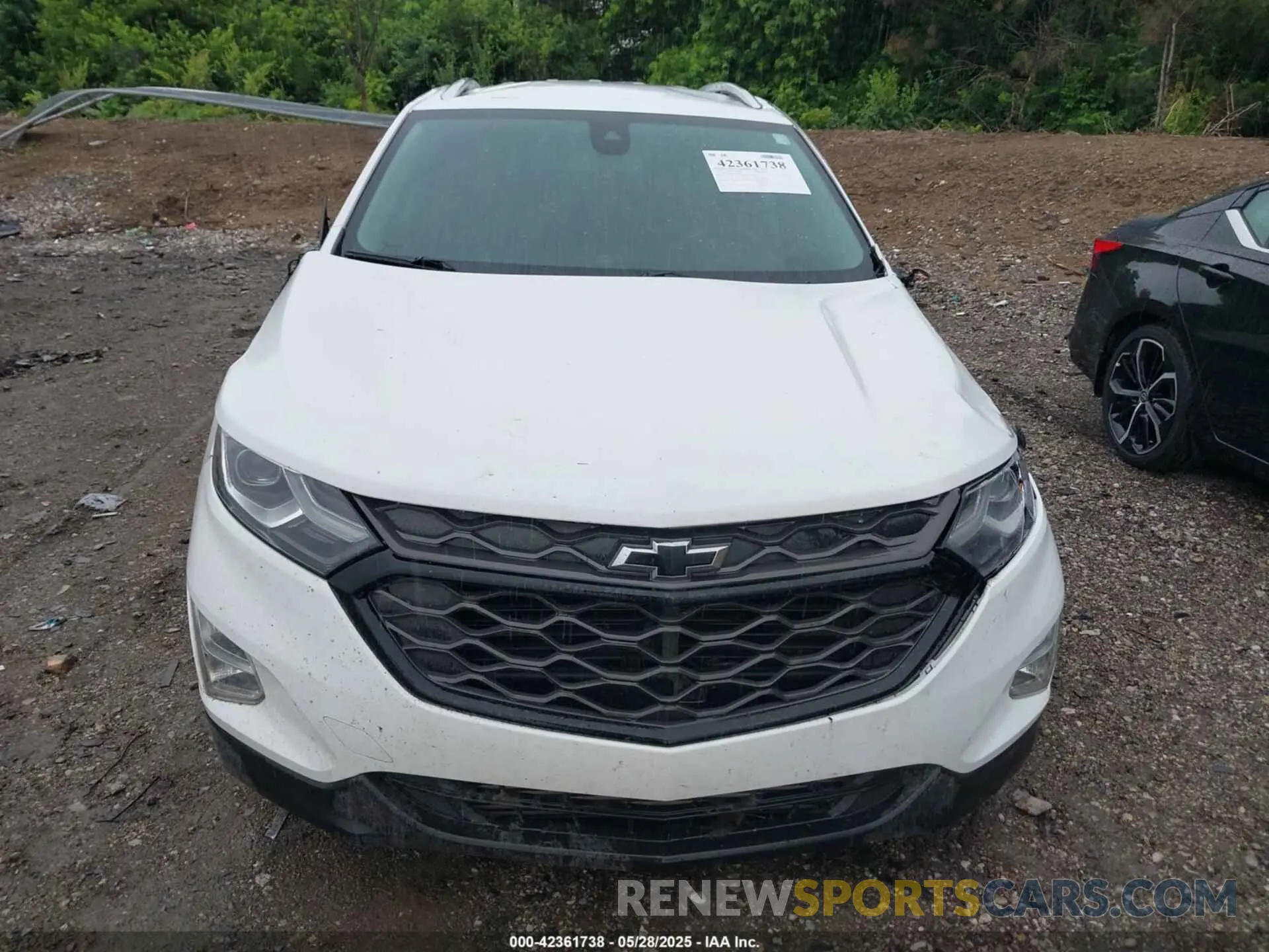 12 Photograph of a damaged car 2GNAXNEV0M6128650 CHEVROLET EQUINOX 2021
