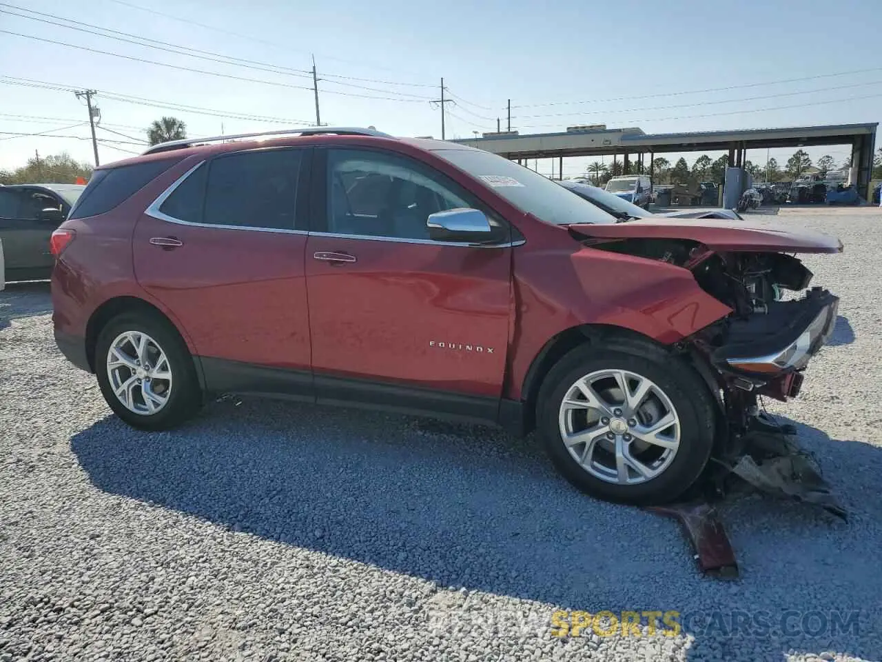 4 Photograph of a damaged car 2GNAXNEV0M6139888 CHEVROLET EQUINOX 2021