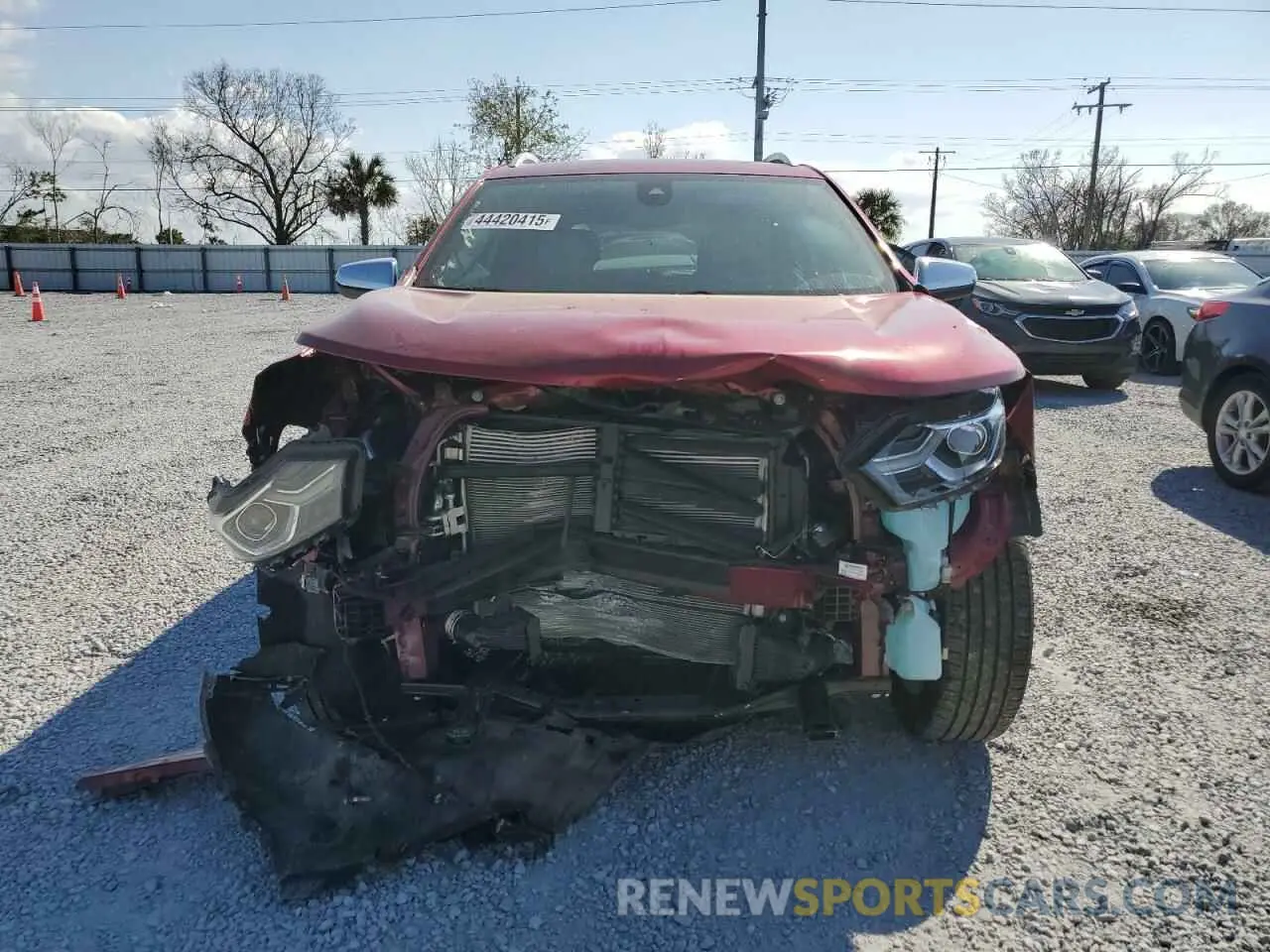5 Photograph of a damaged car 2GNAXNEV0M6139888 CHEVROLET EQUINOX 2021