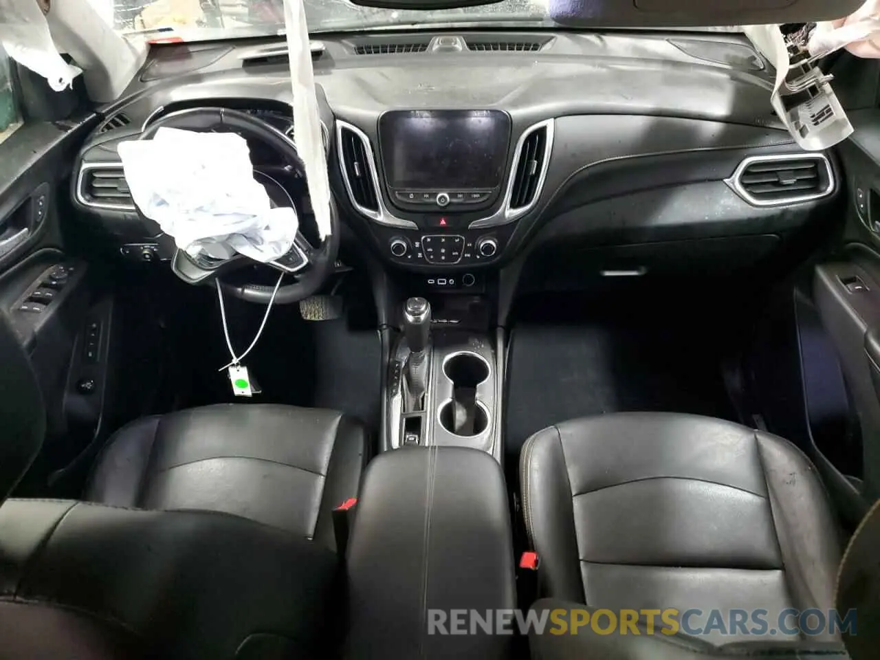 8 Photograph of a damaged car 2GNAXNEV0M6148333 CHEVROLET EQUINOX 2021