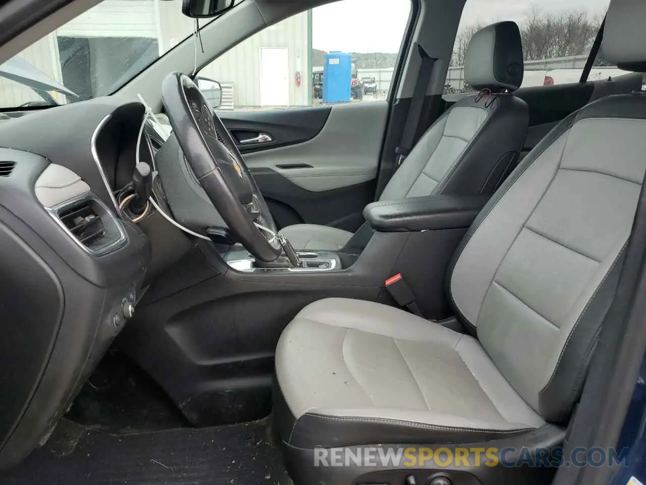 7 Photograph of a damaged car 2GNAXNEV2M6139438 CHEVROLET EQUINOX 2021