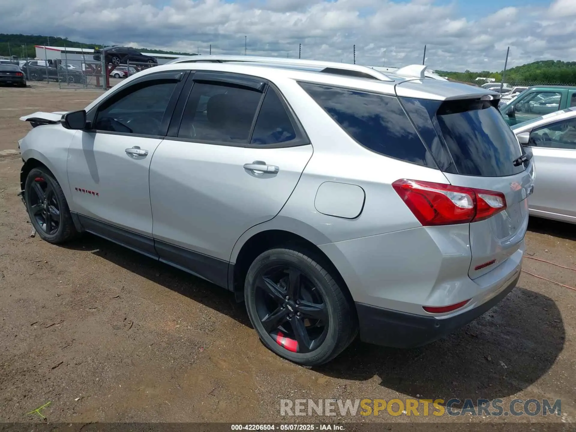 3 Photograph of a damaged car 2GNAXNEV4M6122656 CHEVROLET EQUINOX 2021