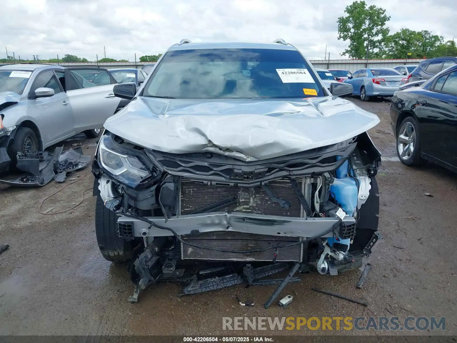 6 Photograph of a damaged car 2GNAXNEV4M6122656 CHEVROLET EQUINOX 2021