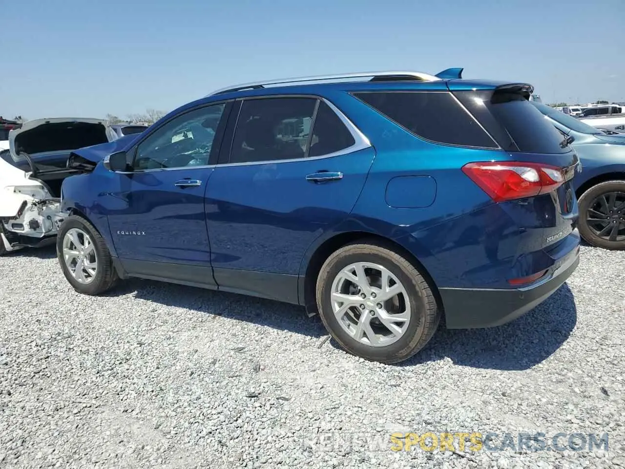 2 Photograph of a damaged car 2GNAXNEV4M6131387 CHEVROLET EQUINOX 2021