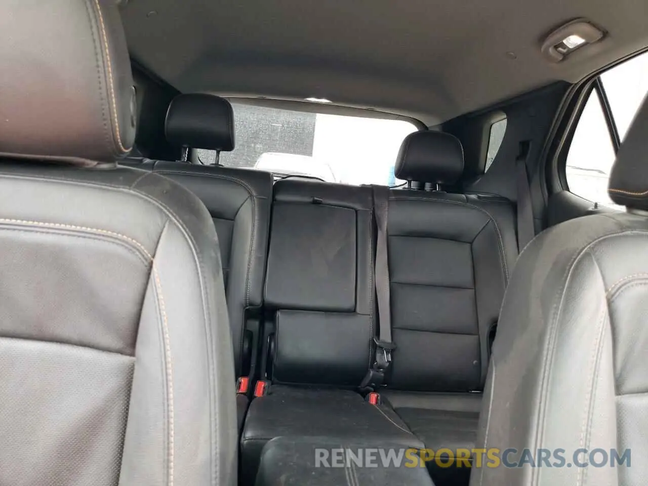 10 Photograph of a damaged car 2GNAXNEV4M6141868 CHEVROLET EQUINOX 2021