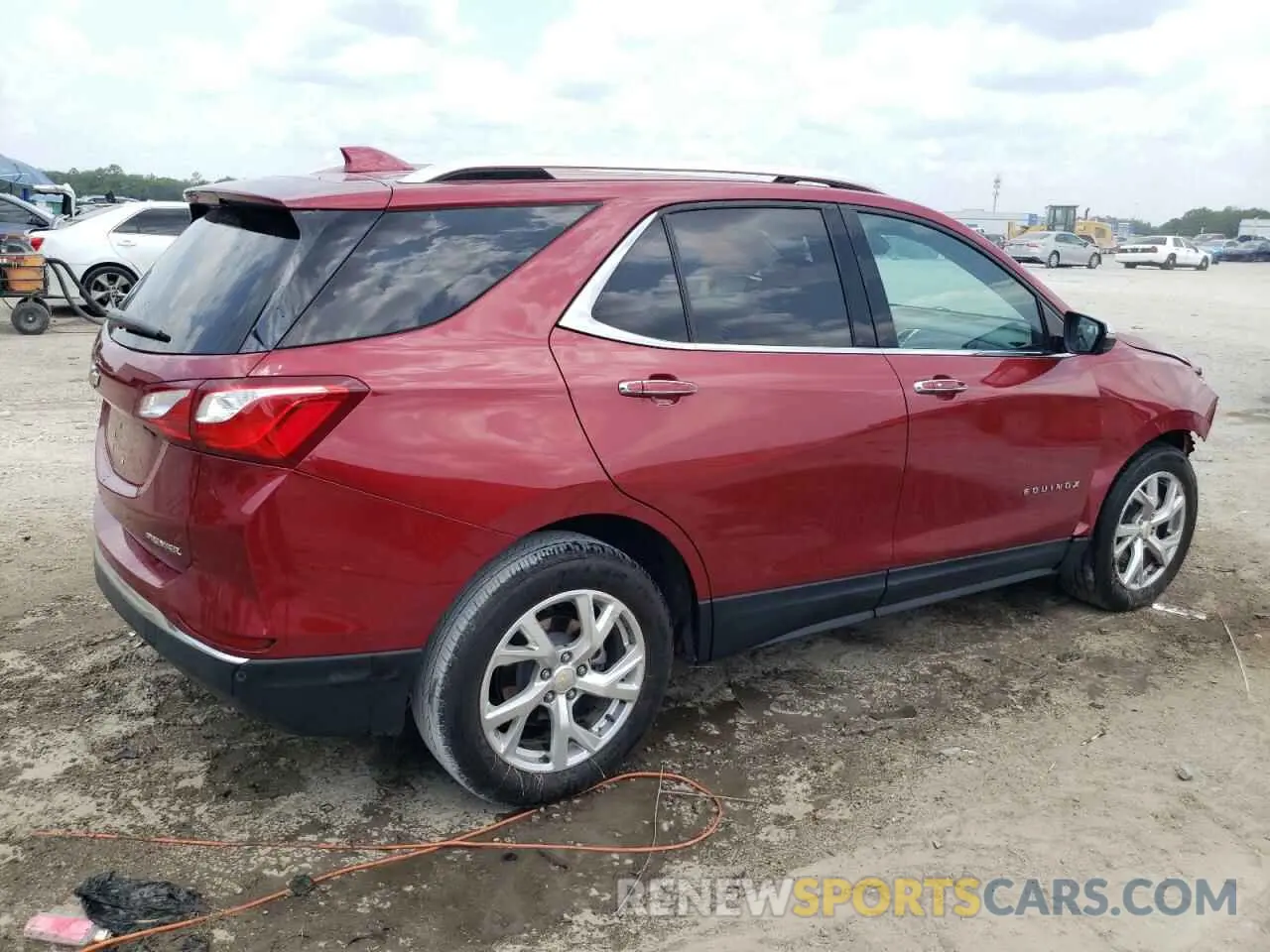 3 Photograph of a damaged car 2GNAXNEV4M6141868 CHEVROLET EQUINOX 2021