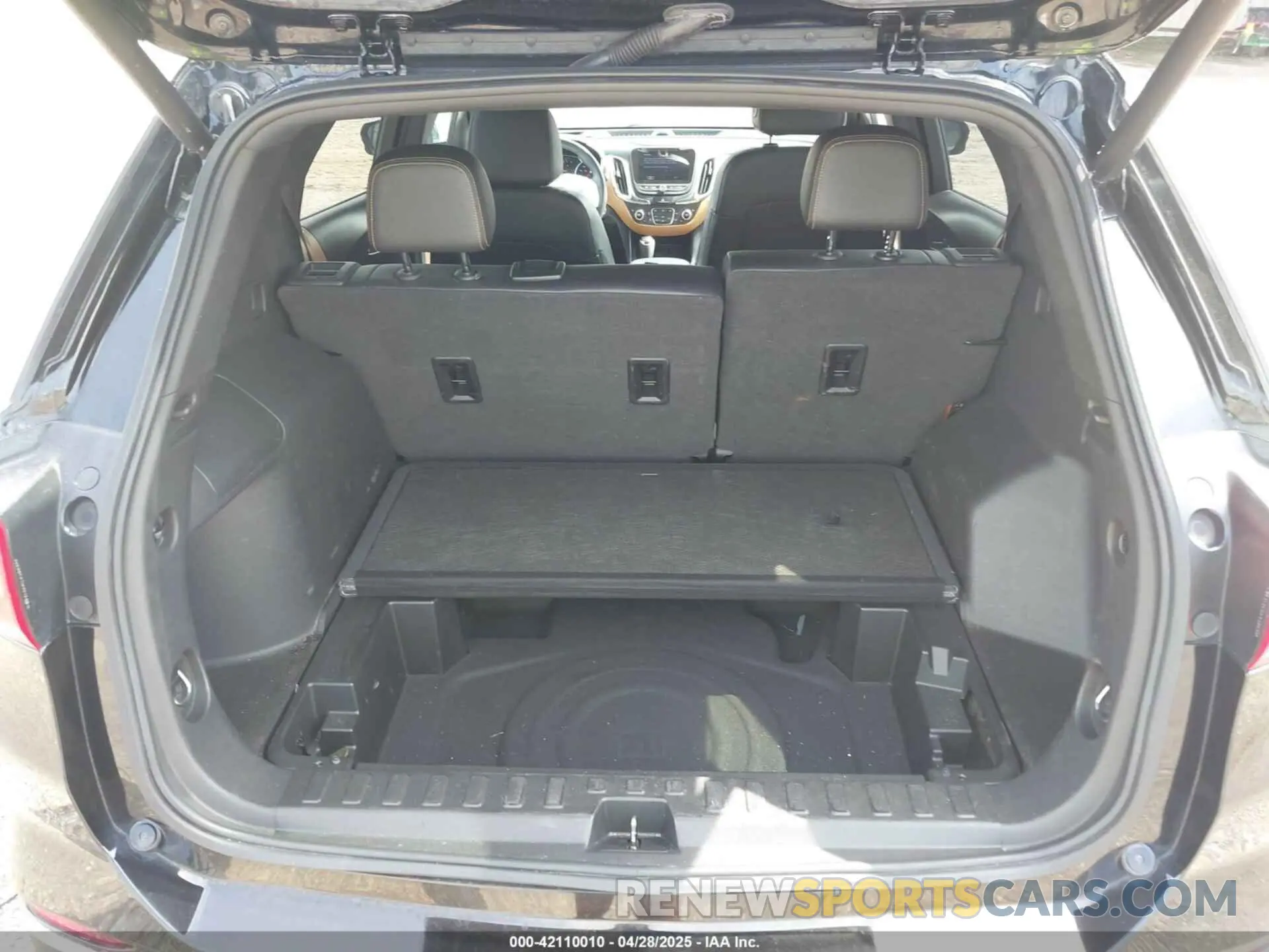 22 Photograph of a damaged car 2GNAXNEV5M6151910 CHEVROLET EQUINOX 2021