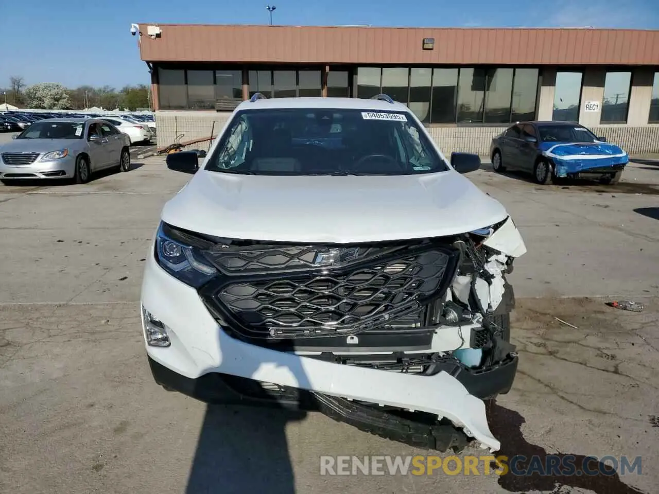 5 Photograph of a damaged car 2GNAXNEV9M6163137 CHEVROLET EQUINOX 2021