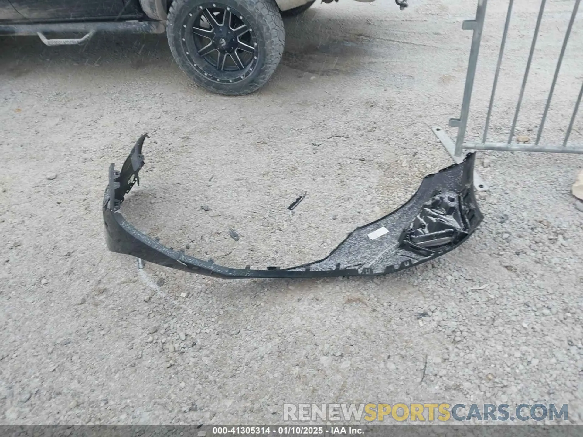 12 Photograph of a damaged car 2GNAXSEV5M6119702 CHEVROLET EQUINOX 2021