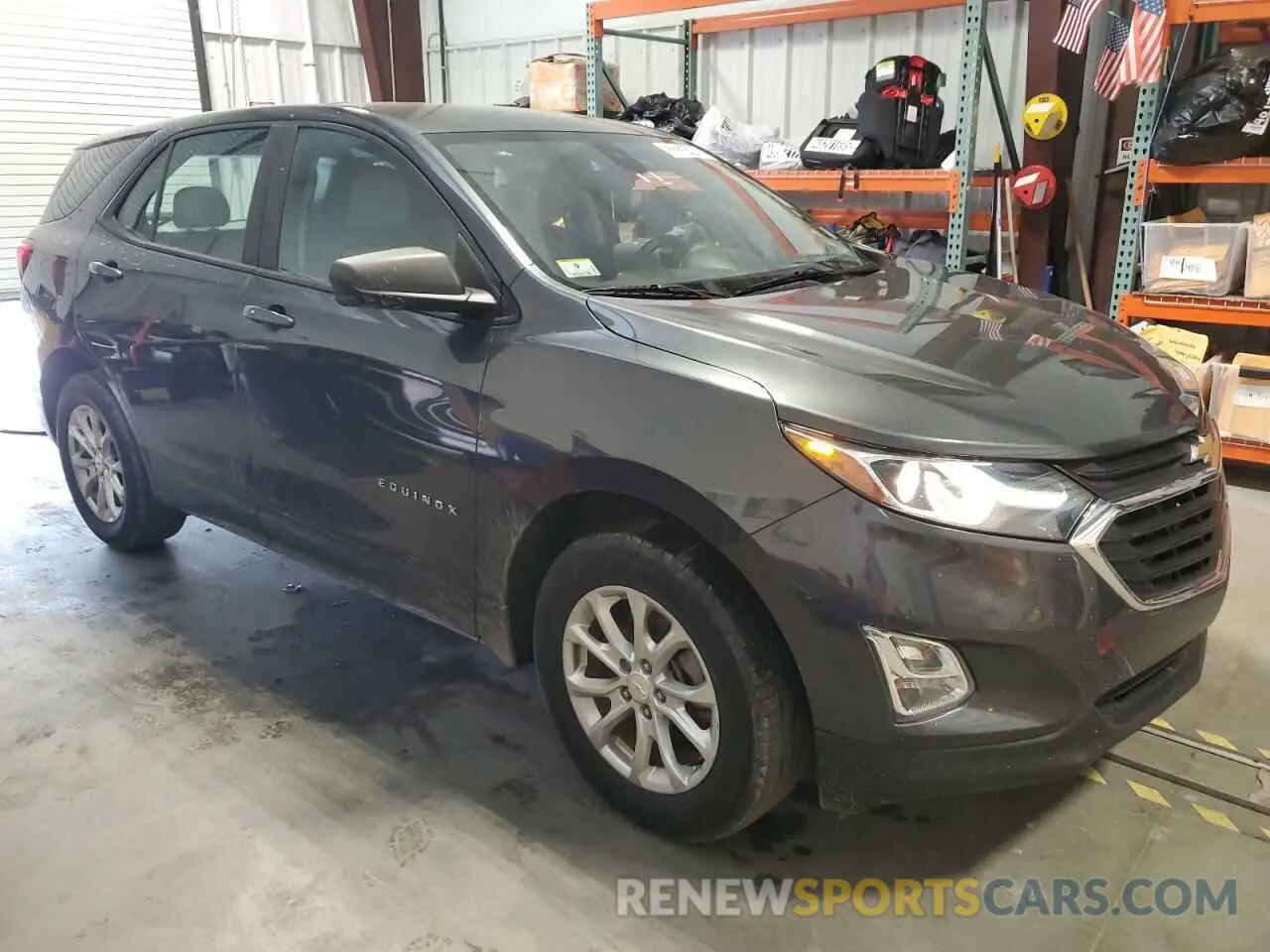 4 Photograph of a damaged car 2GNAXSEV6M6137397 CHEVROLET EQUINOX 2021