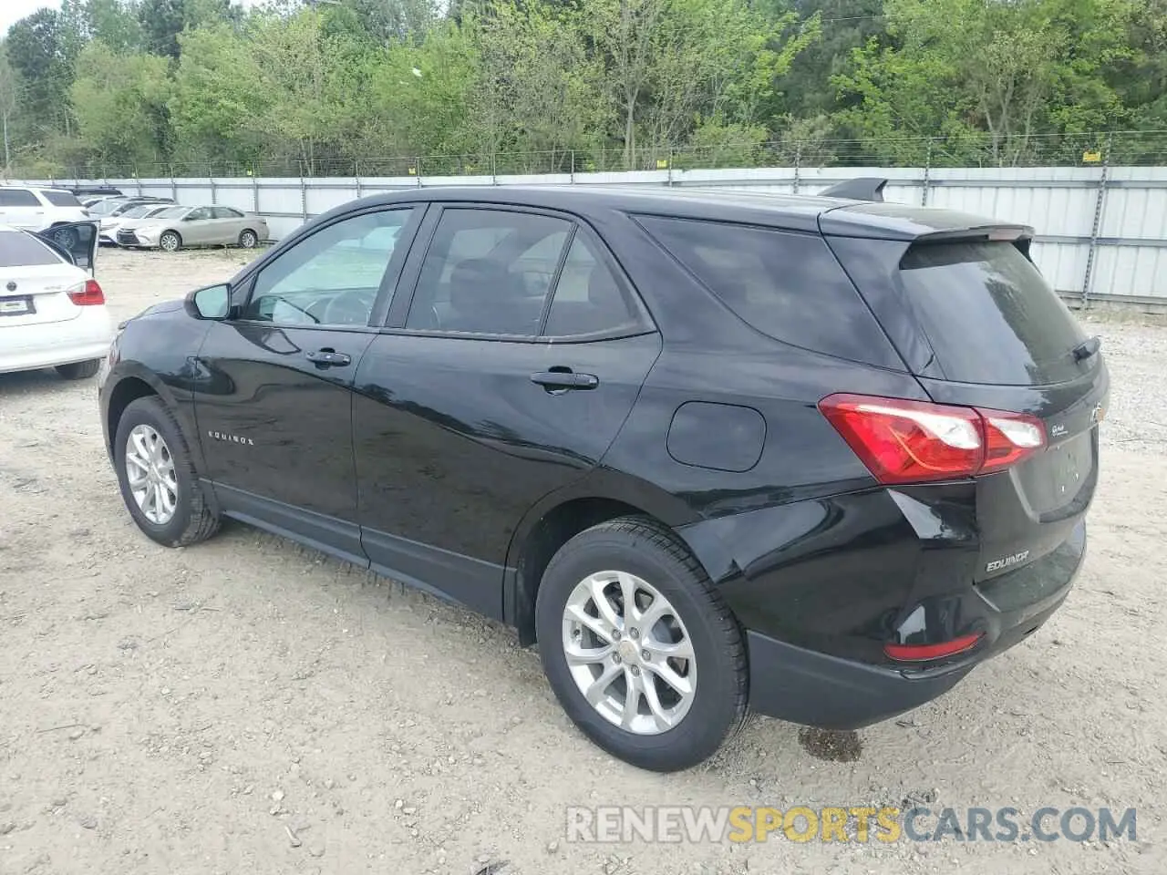 2 Photograph of a damaged car 2GNAXSEVXM6106959 CHEVROLET EQUINOX 2021