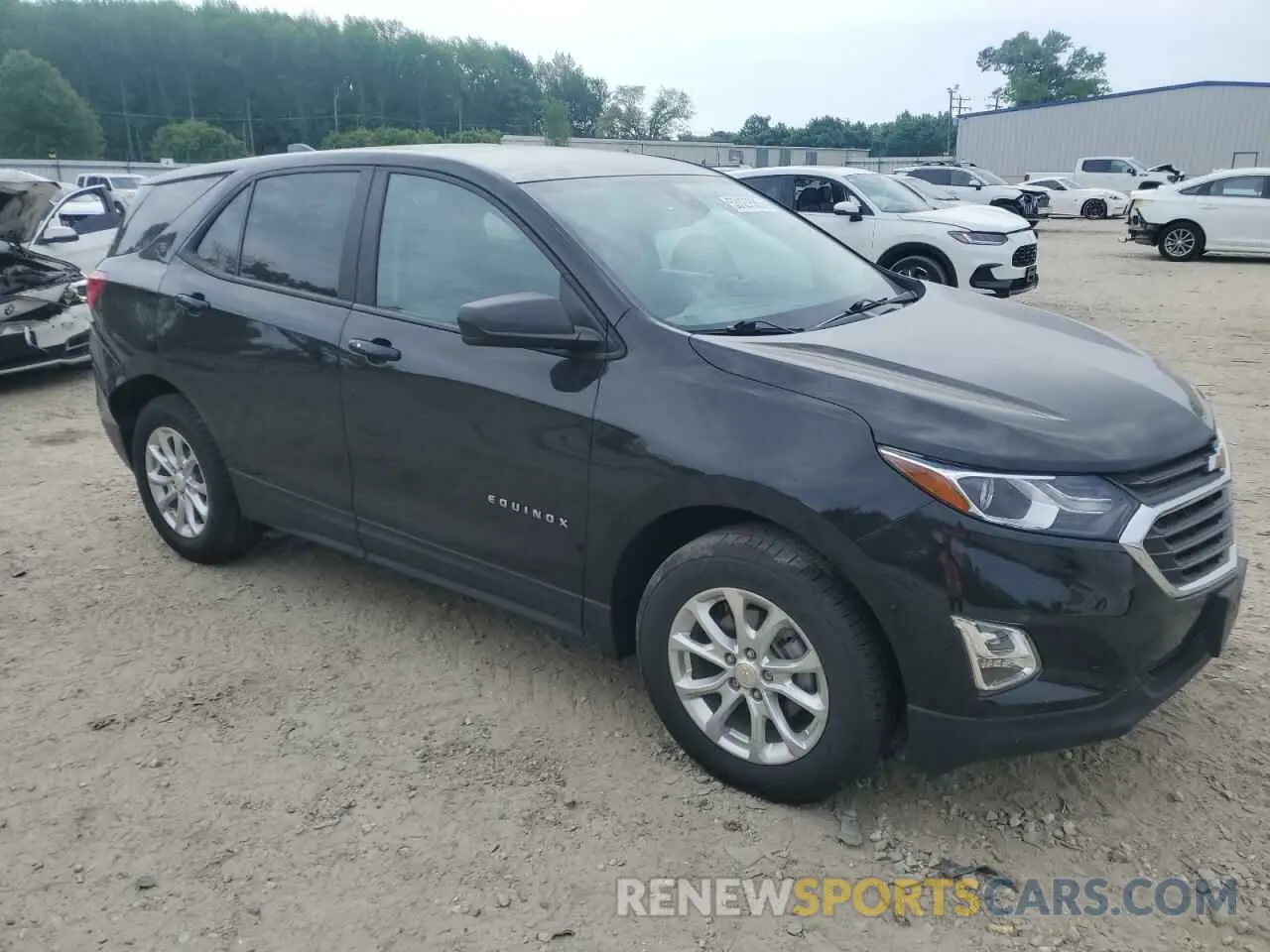 4 Photograph of a damaged car 2GNAXSEVXM6106959 CHEVROLET EQUINOX 2021