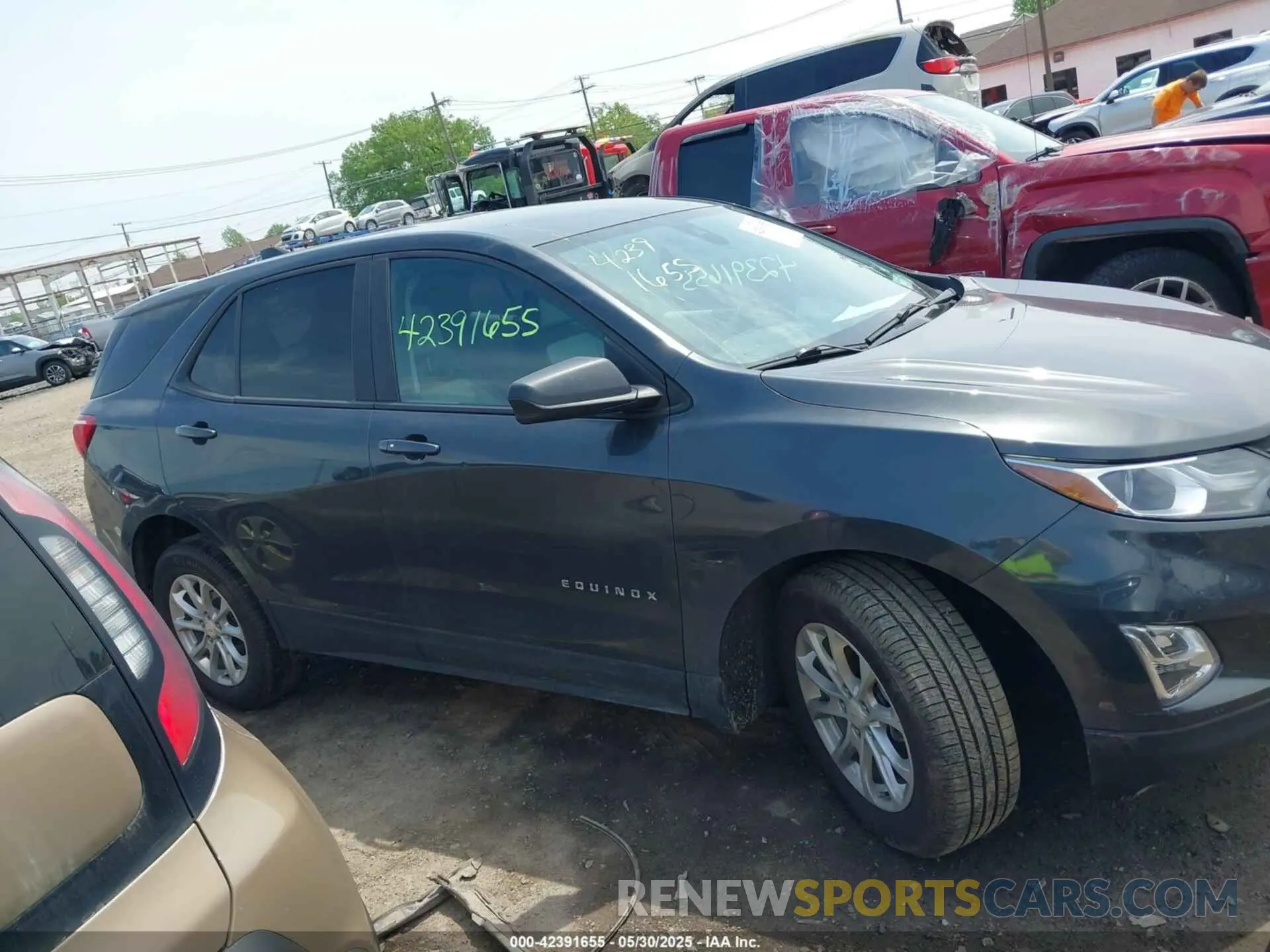 12 Photograph of a damaged car 2GNAXSEVXM6159290 CHEVROLET EQUINOX 2021