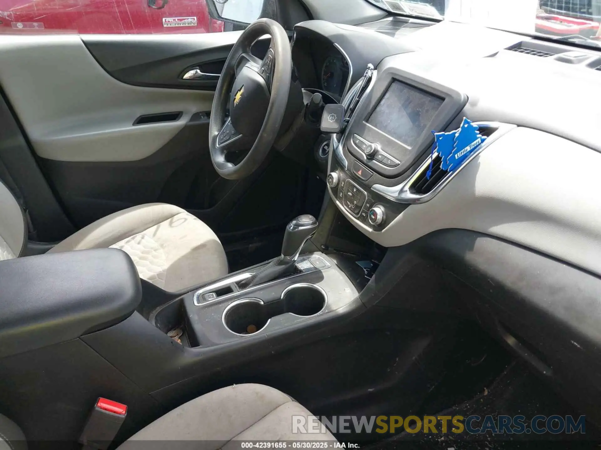 5 Photograph of a damaged car 2GNAXSEVXM6159290 CHEVROLET EQUINOX 2021