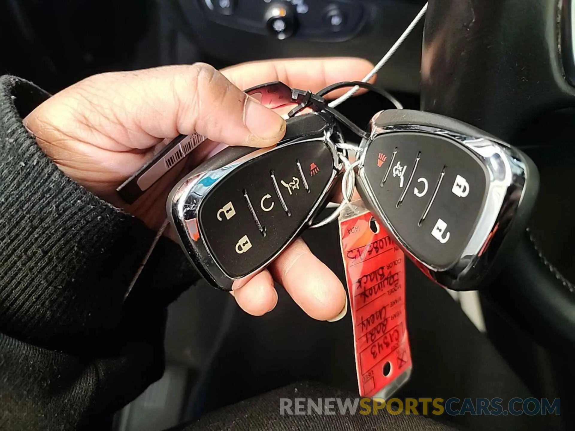 26 Photograph of a damaged car 2GNAXTEV0M6108595 CHEVROLET EQUINOX 2021