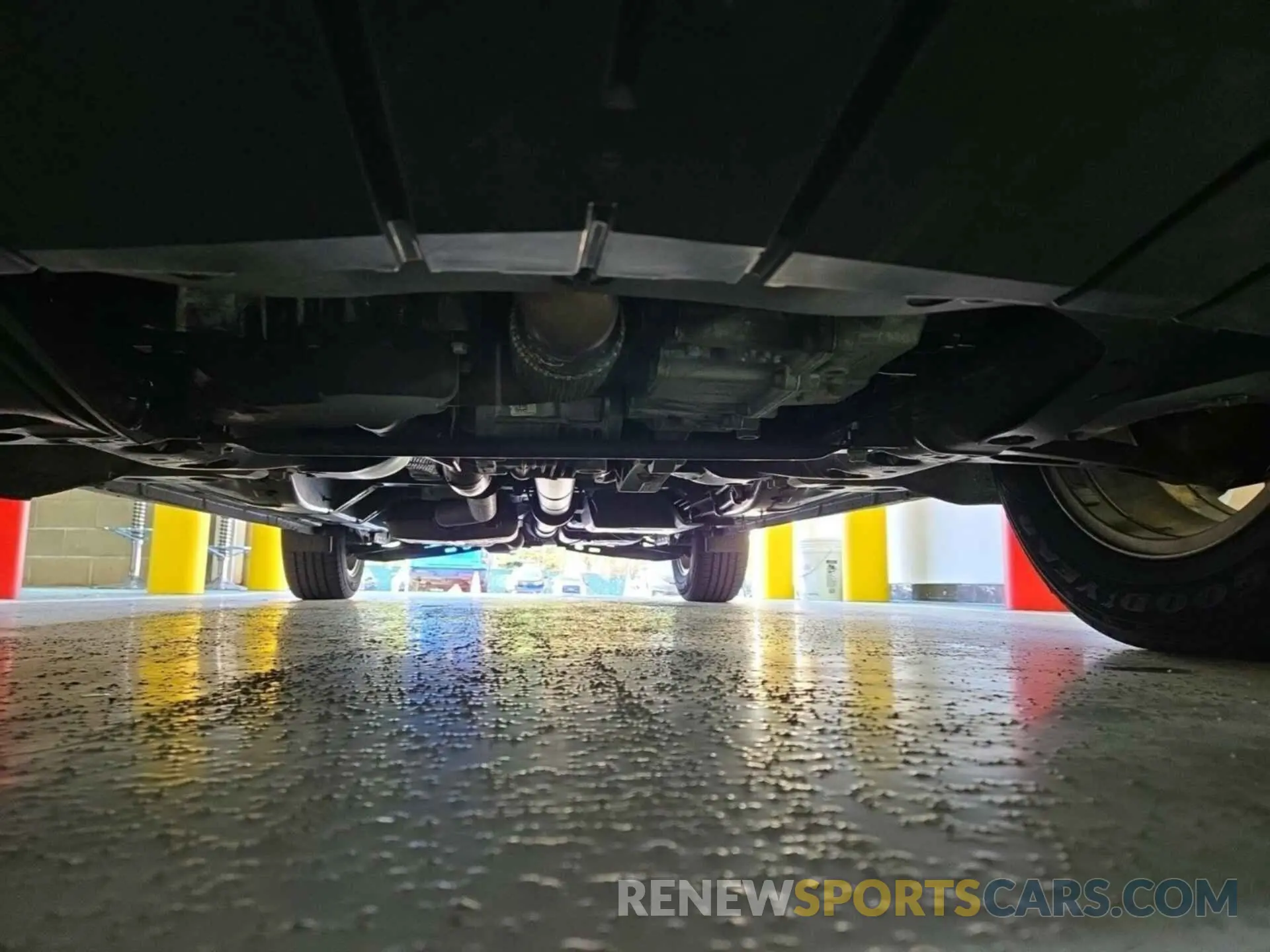 19 Photograph of a damaged car 2GNAXTEV0M6162057 CHEVROLET EQUINOX 2021