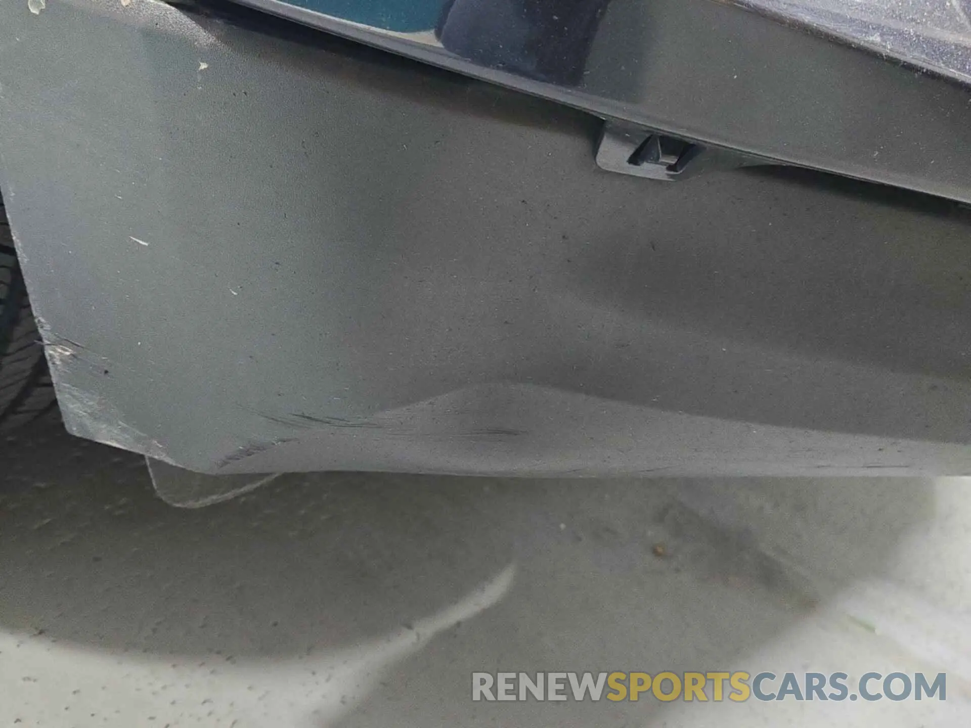 32 Photograph of a damaged car 2GNAXTEV0M6162057 CHEVROLET EQUINOX 2021