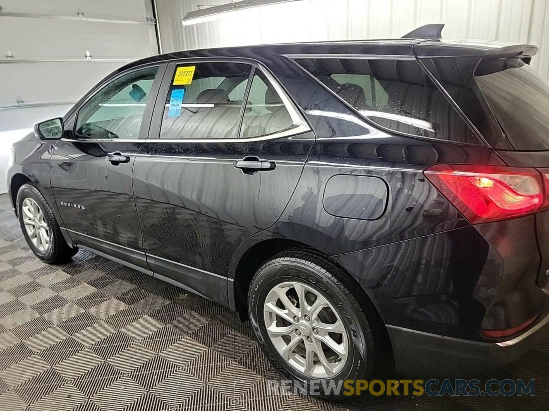 37 Photograph of a damaged car 2GNAXTEV0M6162057 CHEVROLET EQUINOX 2021