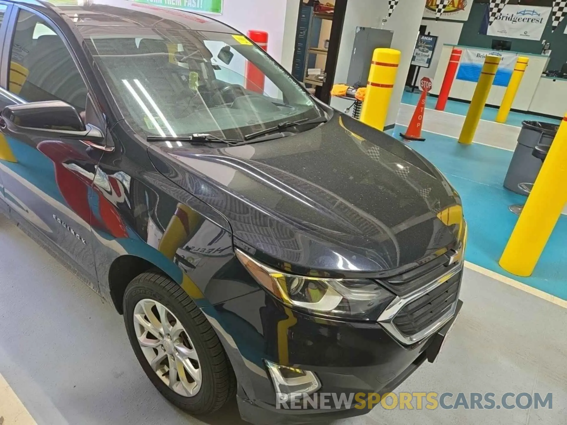 51 Photograph of a damaged car 2GNAXTEV0M6162057 CHEVROLET EQUINOX 2021