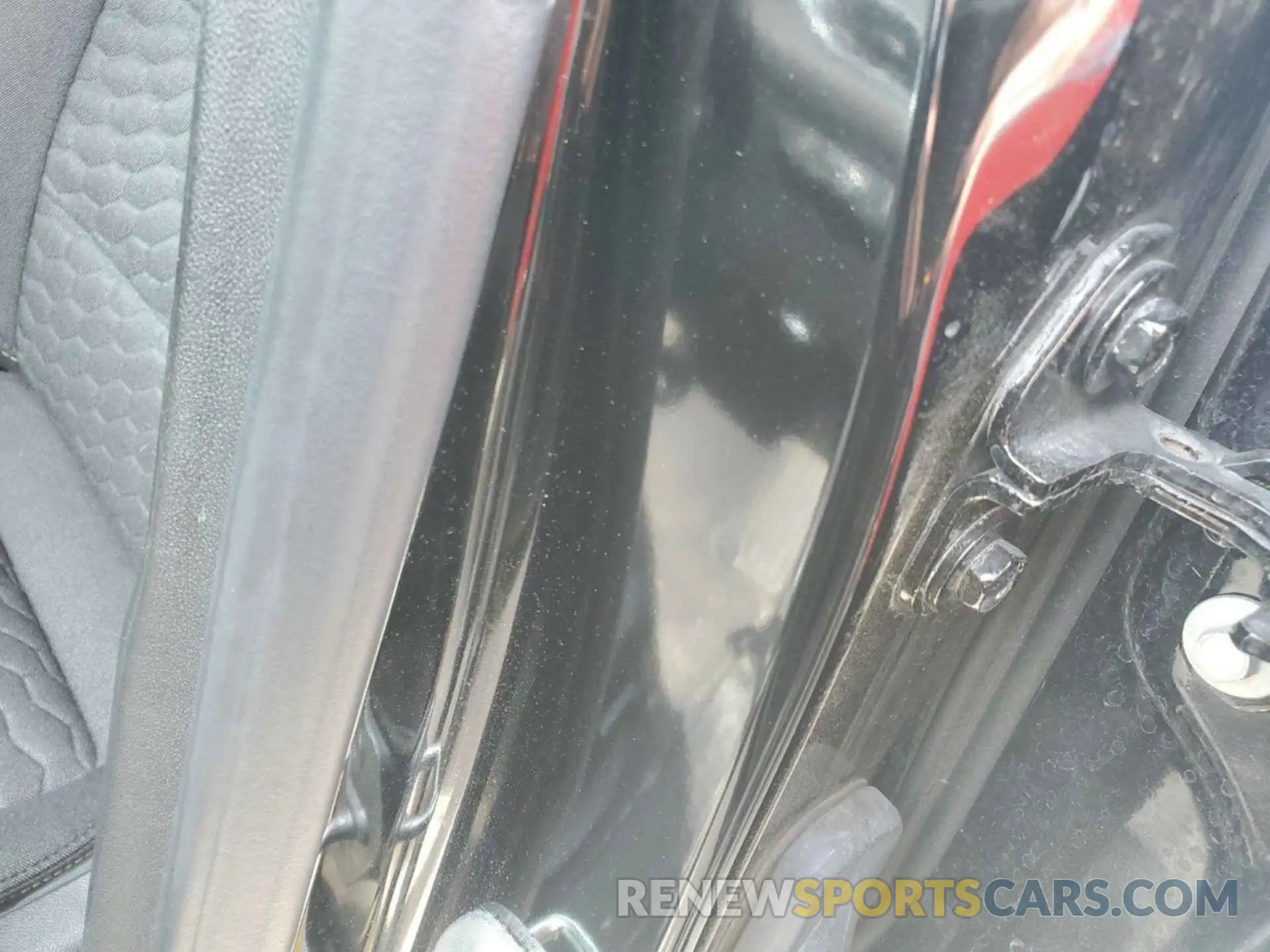 12 Photograph of a damaged car 2GNAXTEV2M6106301 CHEVROLET EQUINOX 2021