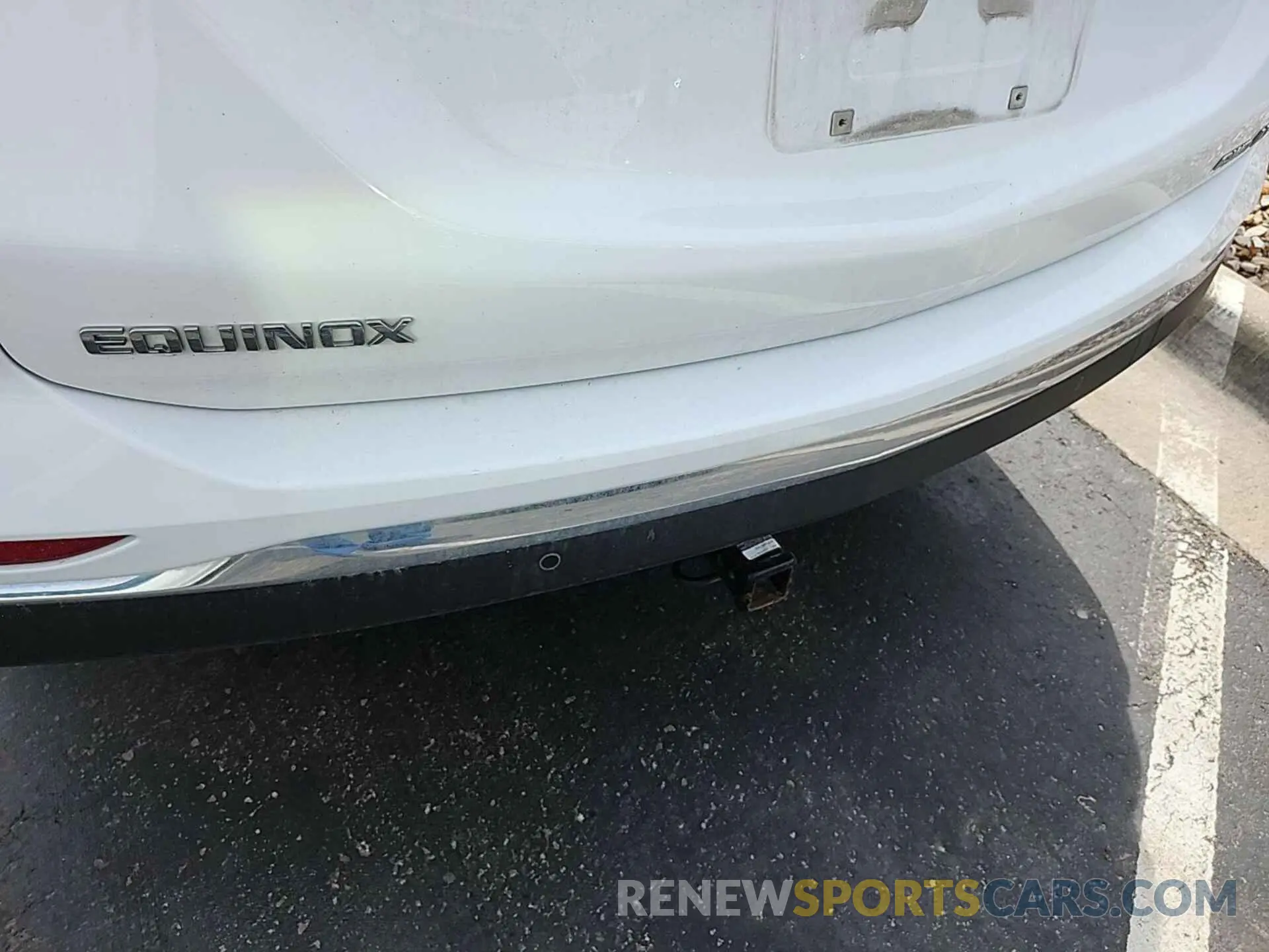 10 Photograph of a damaged car 2GNAXTEV2M6106511 CHEVROLET EQUINOX 2021