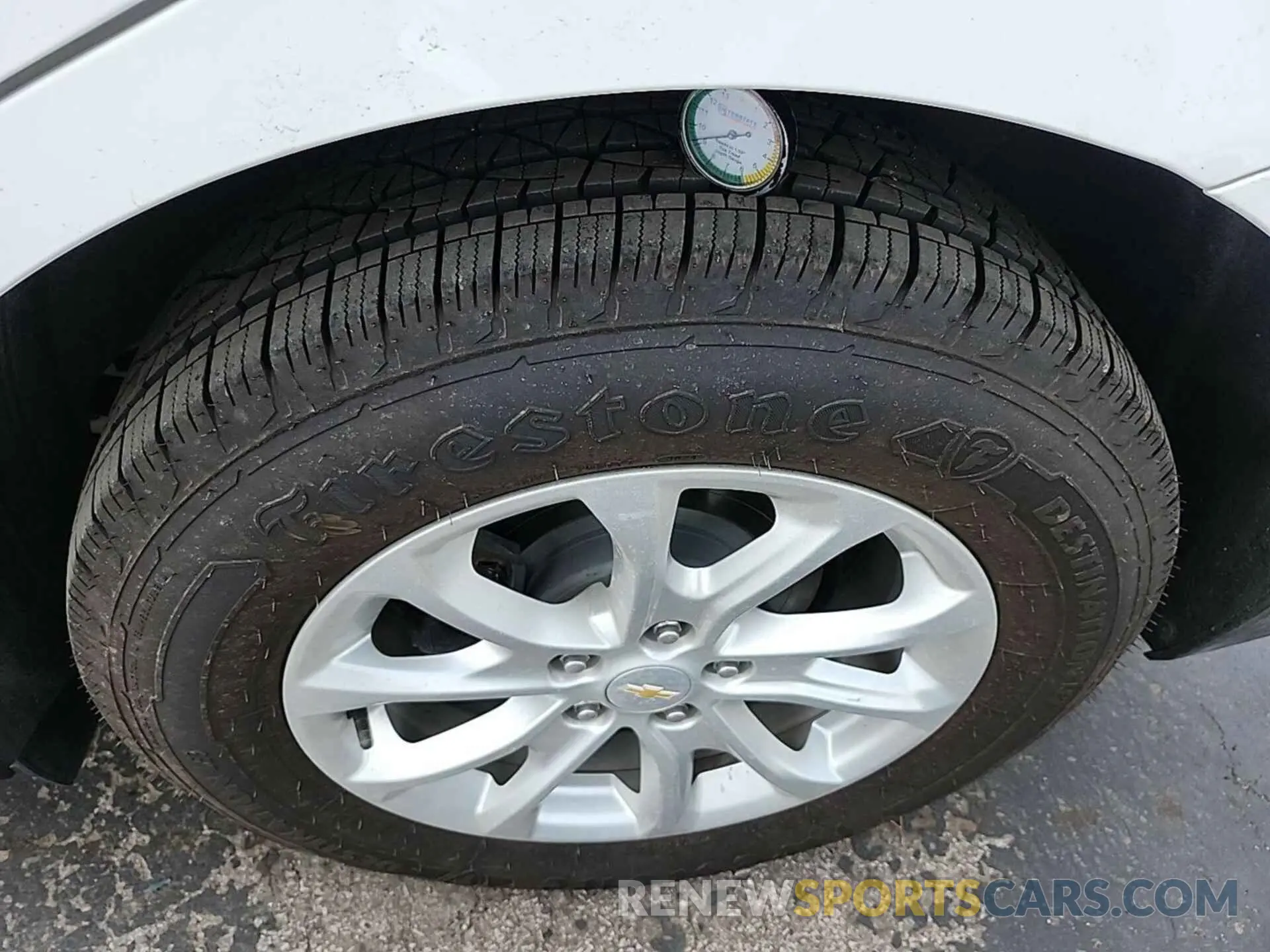 12 Photograph of a damaged car 2GNAXTEV2M6106511 CHEVROLET EQUINOX 2021