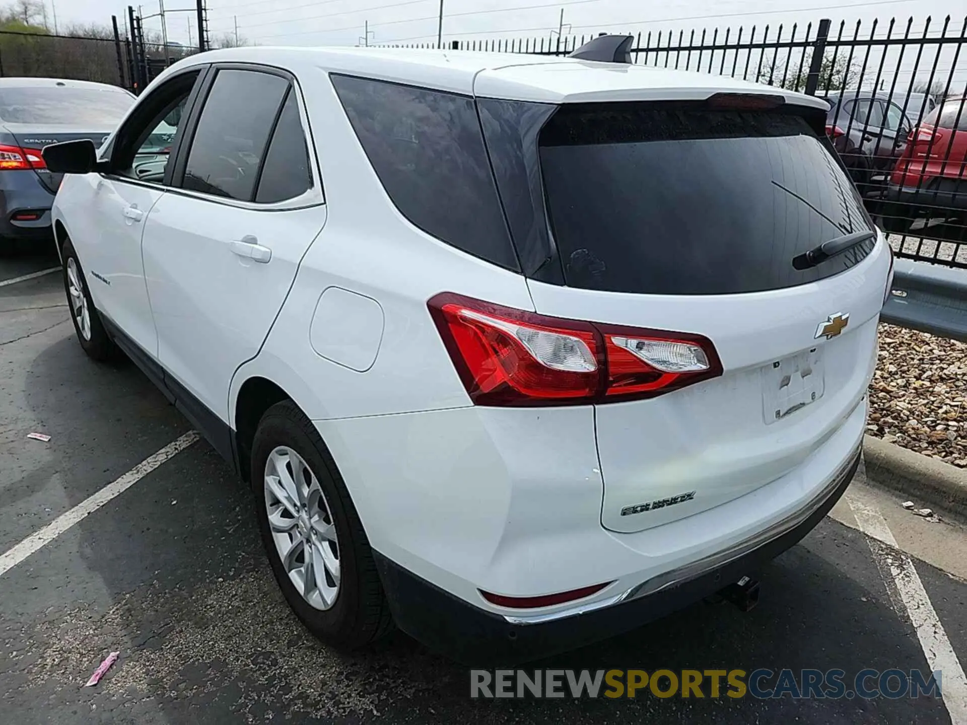 6 Photograph of a damaged car 2GNAXTEV2M6106511 CHEVROLET EQUINOX 2021