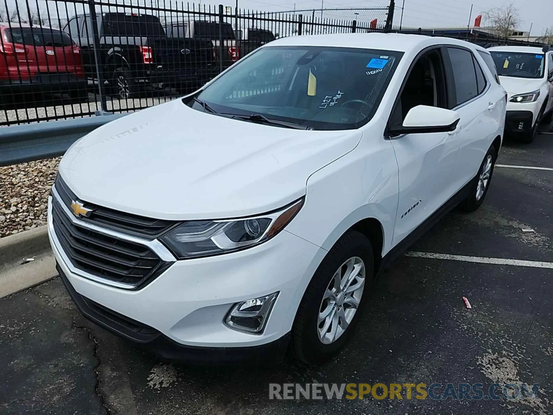 8 Photograph of a damaged car 2GNAXTEV2M6106511 CHEVROLET EQUINOX 2021