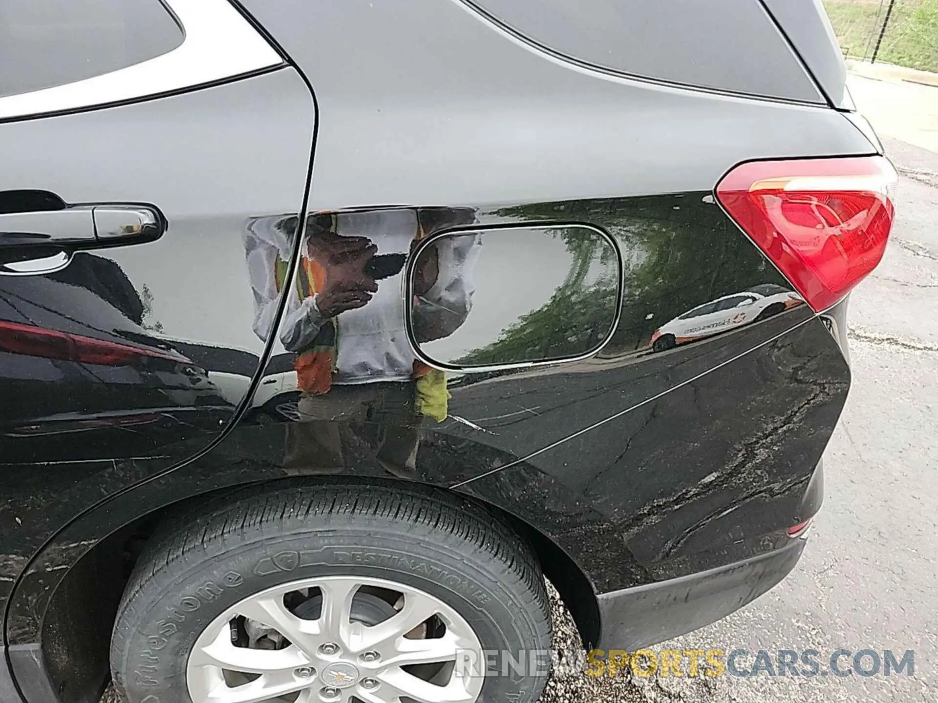 14 Photograph of a damaged car 2GNAXTEV2M6111837 CHEVROLET EQUINOX 2021