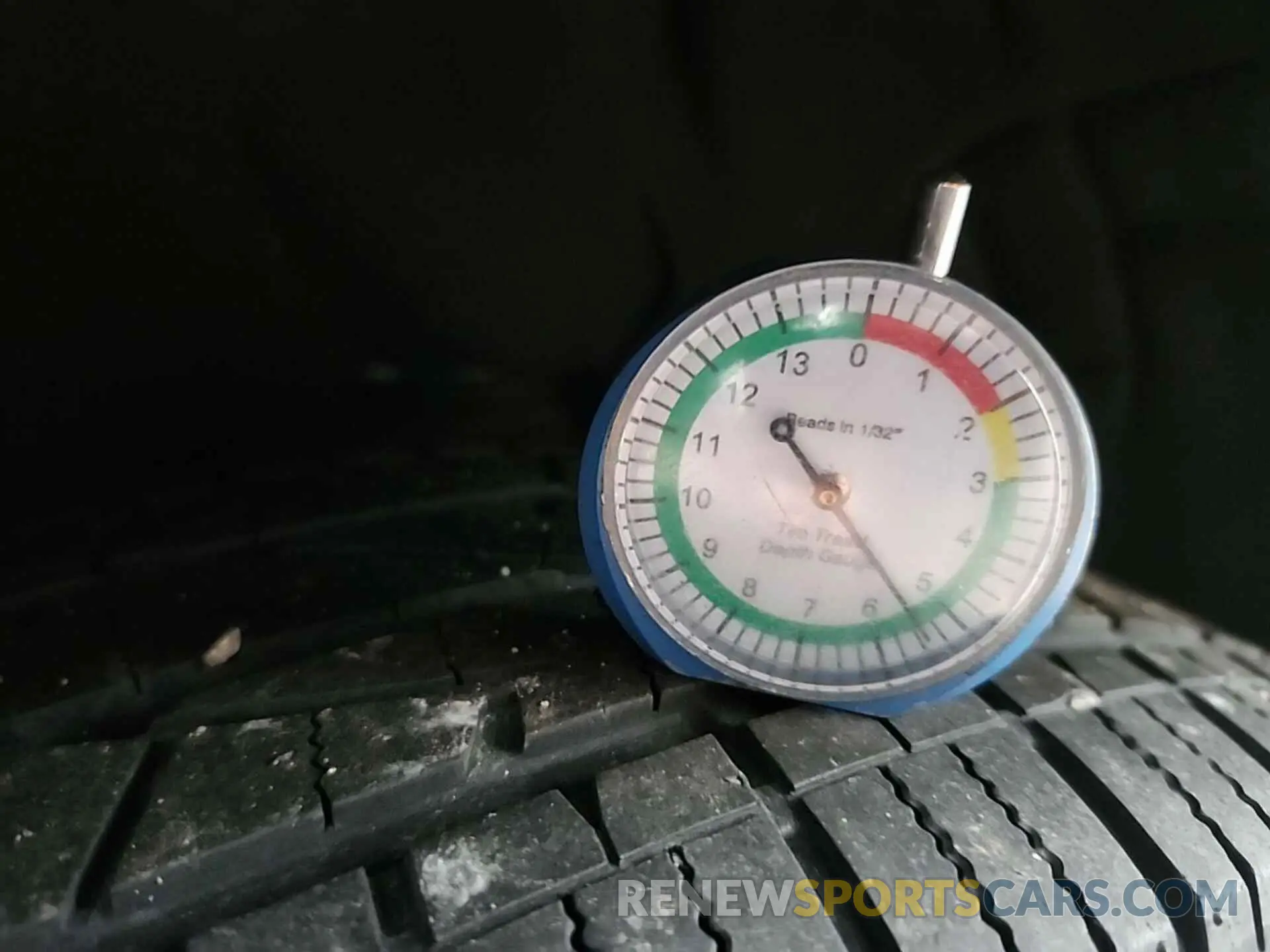17 Photograph of a damaged car 2GNAXTEV2M6111837 CHEVROLET EQUINOX 2021