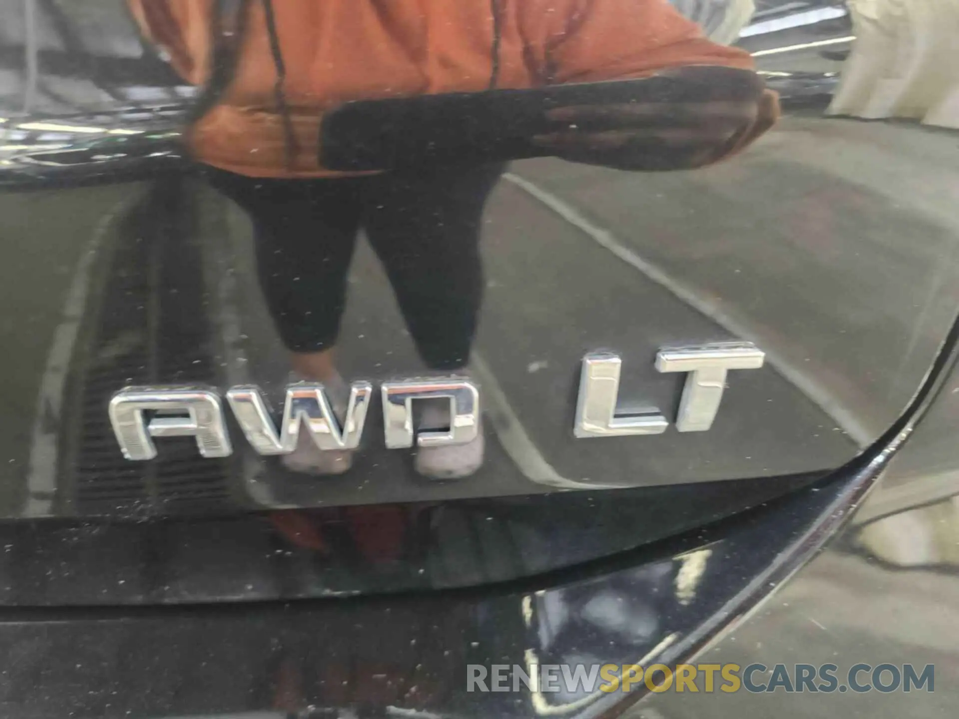 23 Photograph of a damaged car 2GNAXTEV2M6111837 CHEVROLET EQUINOX 2021