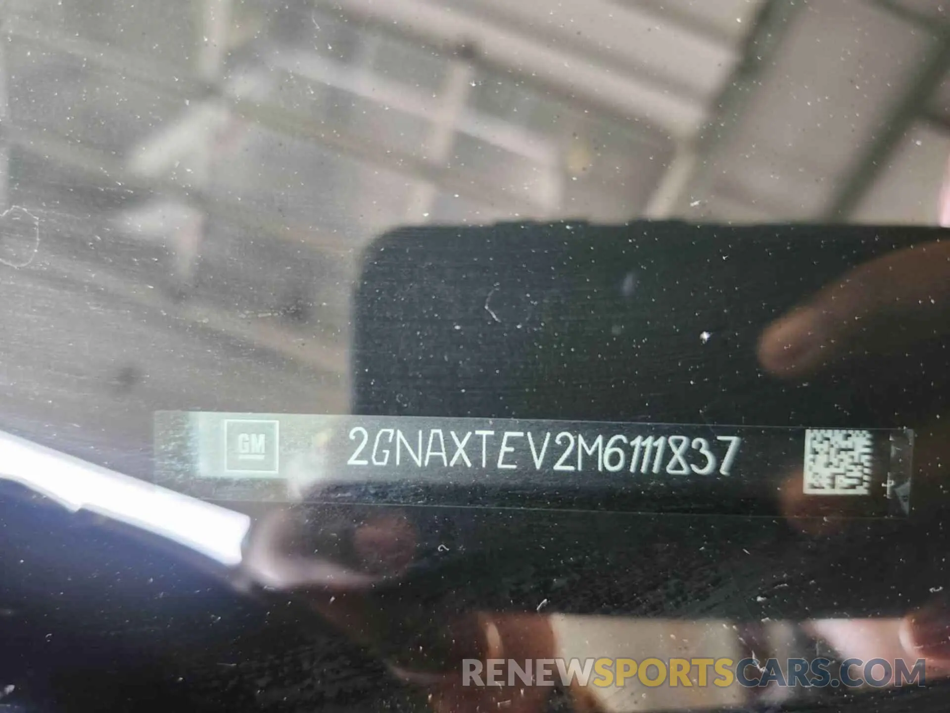 28 Photograph of a damaged car 2GNAXTEV2M6111837 CHEVROLET EQUINOX 2021