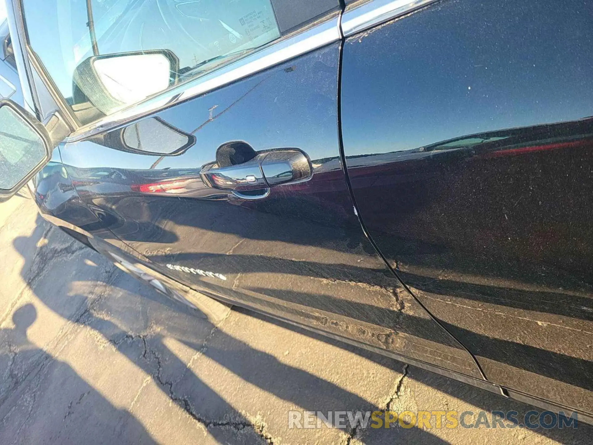 16 Photograph of a damaged car 2GNAXTEV3M6107330 CHEVROLET EQUINOX 2021