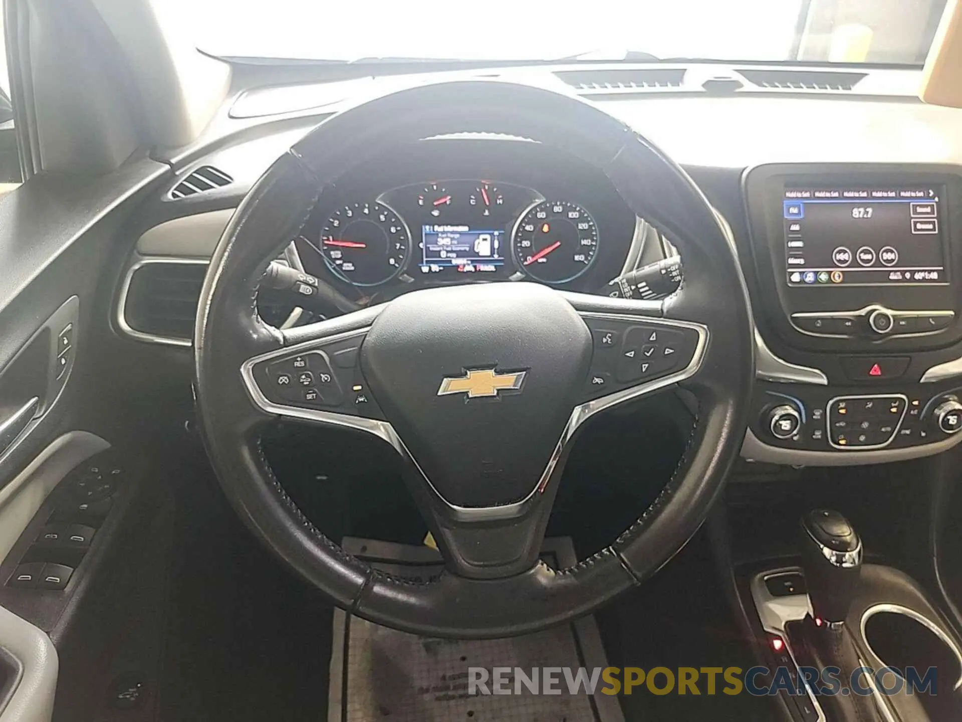 19 Photograph of a damaged car 2GNAXTEV3M6107330 CHEVROLET EQUINOX 2021