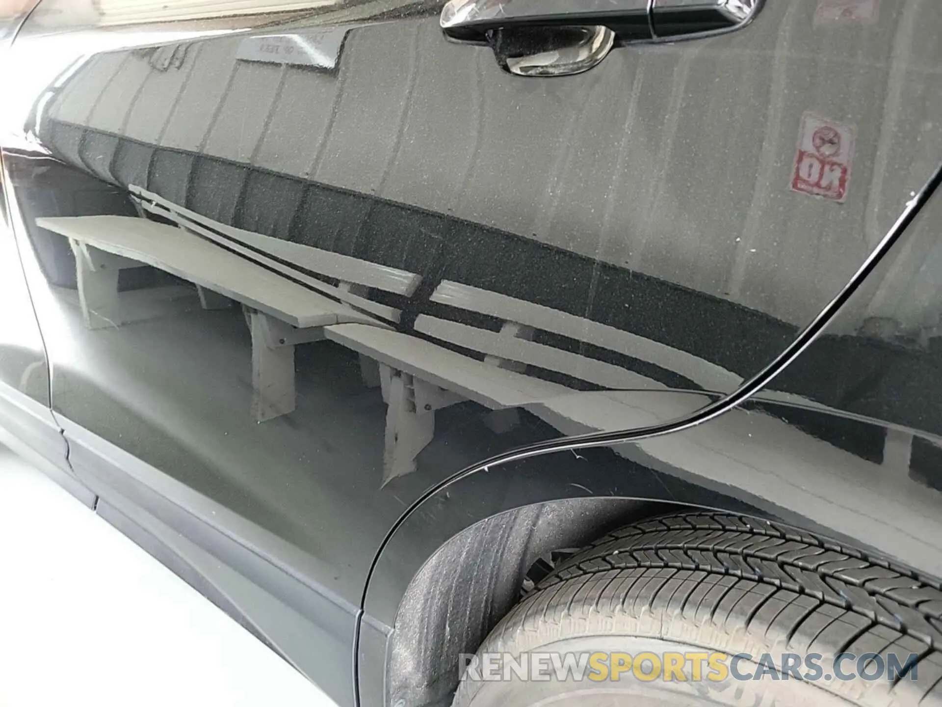 29 Photograph of a damaged car 2GNAXTEV3M6107635 CHEVROLET EQUINOX 2021