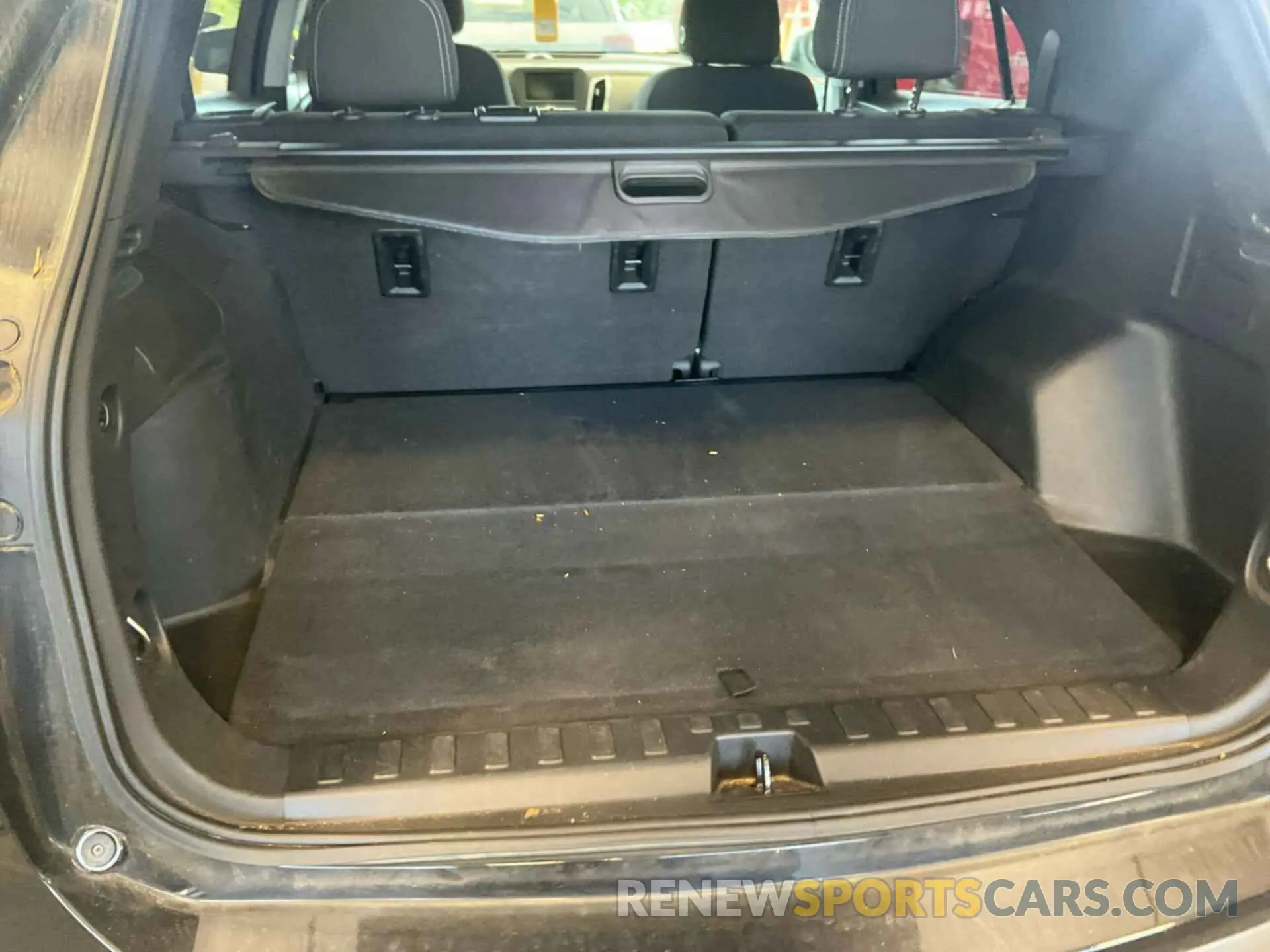 10 Photograph of a damaged car 2GNAXTEV3M6107828 CHEVROLET EQUINOX 2021