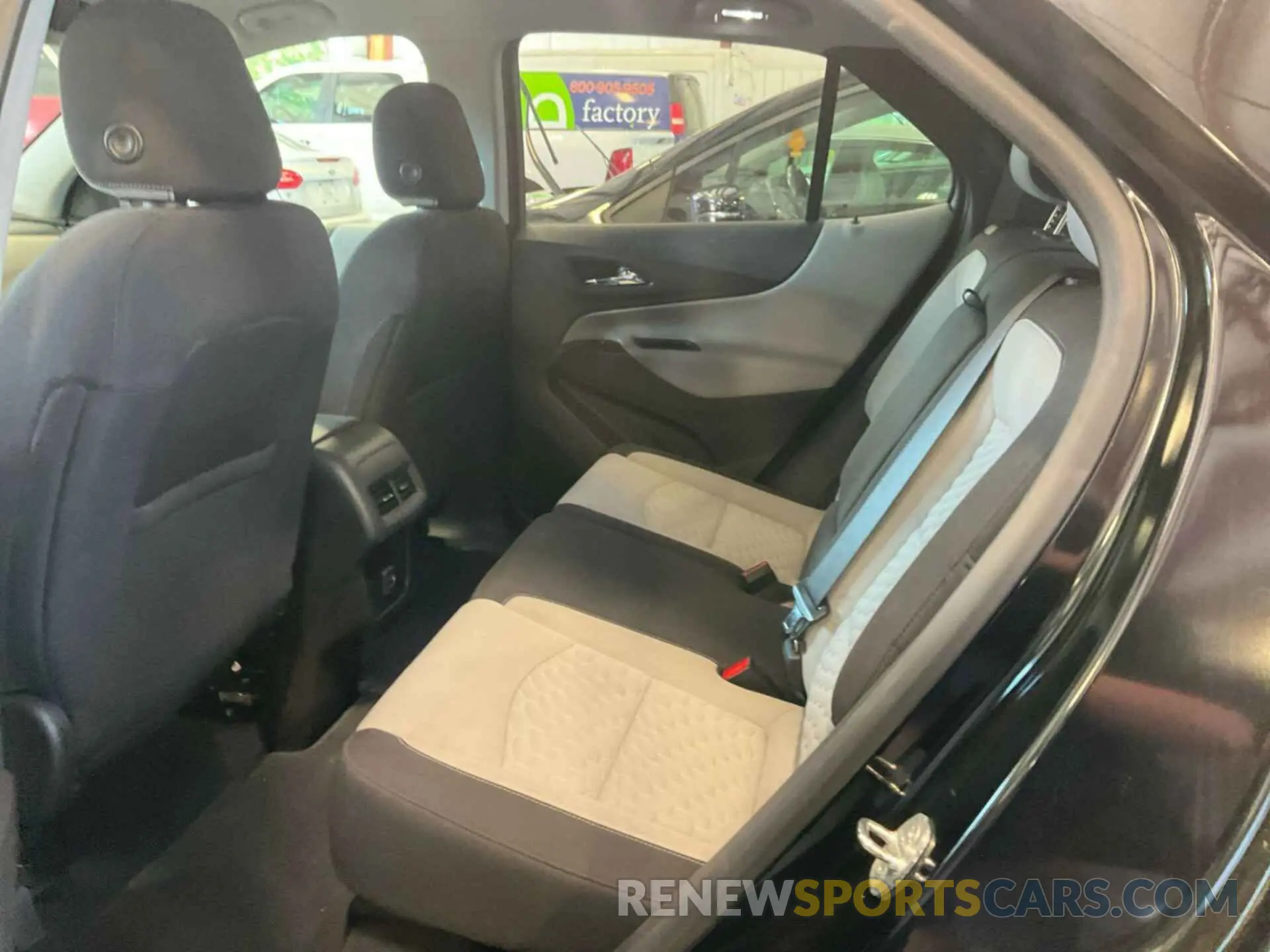 9 Photograph of a damaged car 2GNAXTEV3M6107828 CHEVROLET EQUINOX 2021